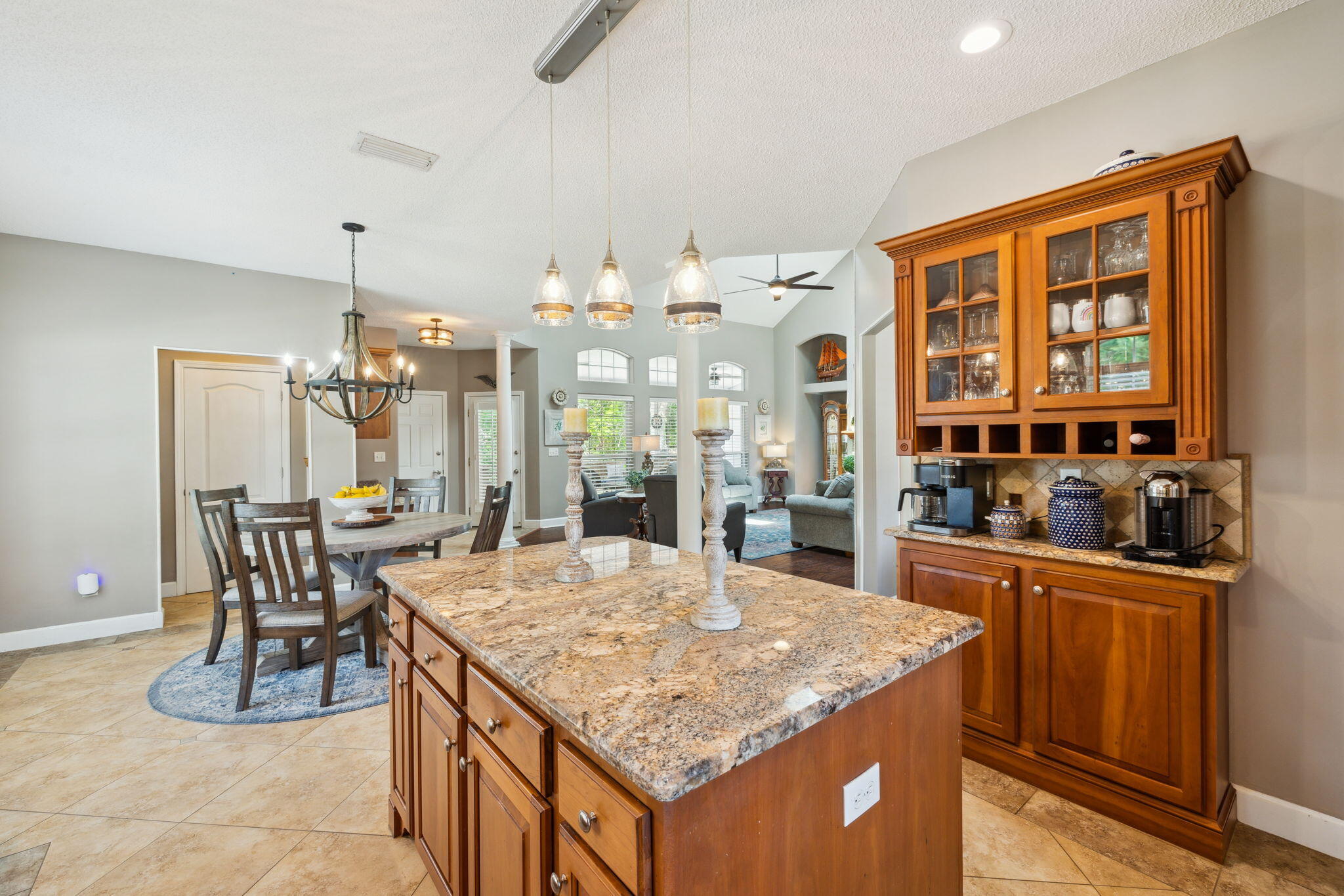 ROCKY BAYOU ESTATES 15 - Residential