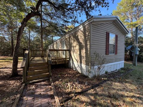 Photo of 263 Lancelot Road, DeFuniak Springs, FL 32433 (MLS # 990279)