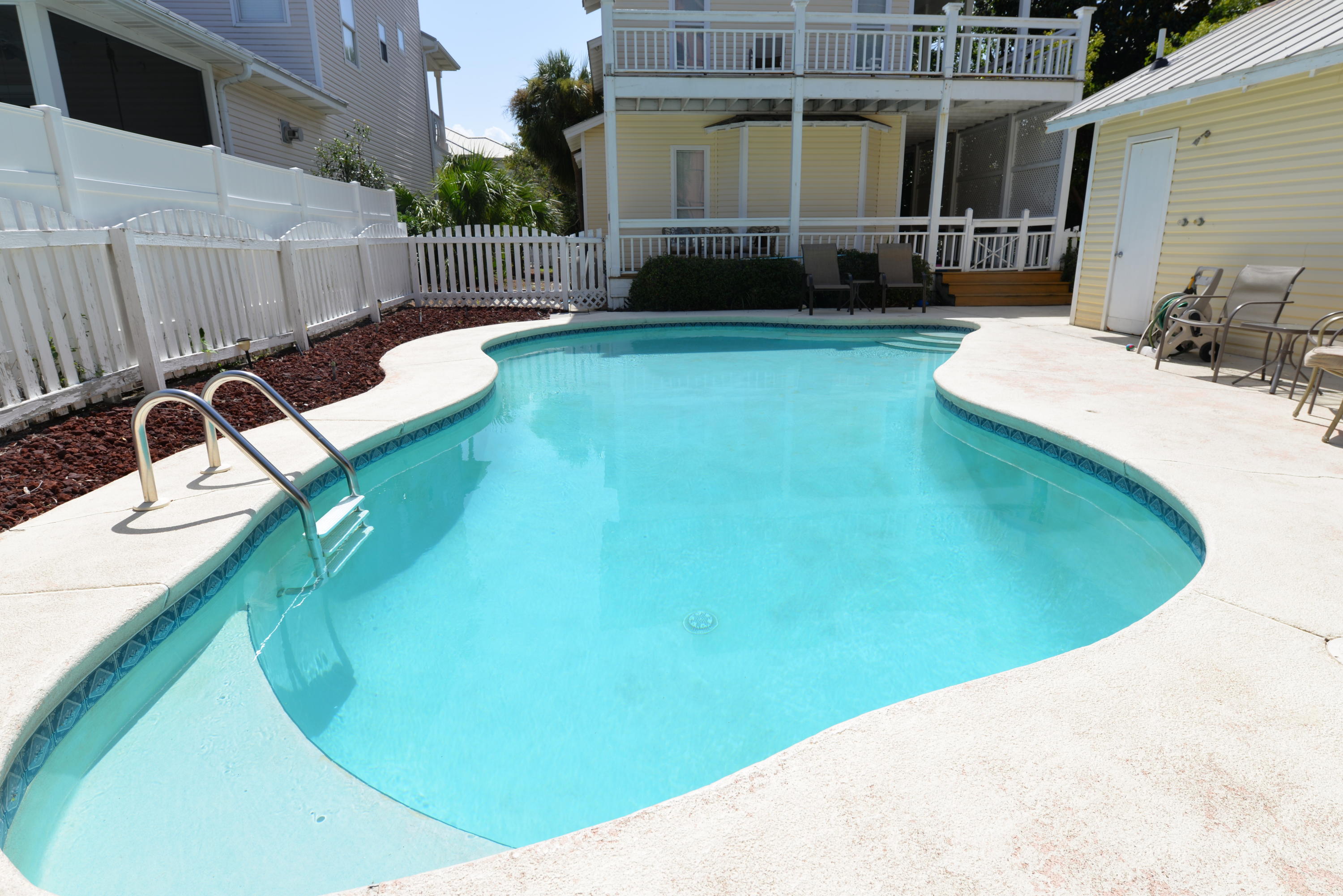 CRYSTAL BEACH - Residential