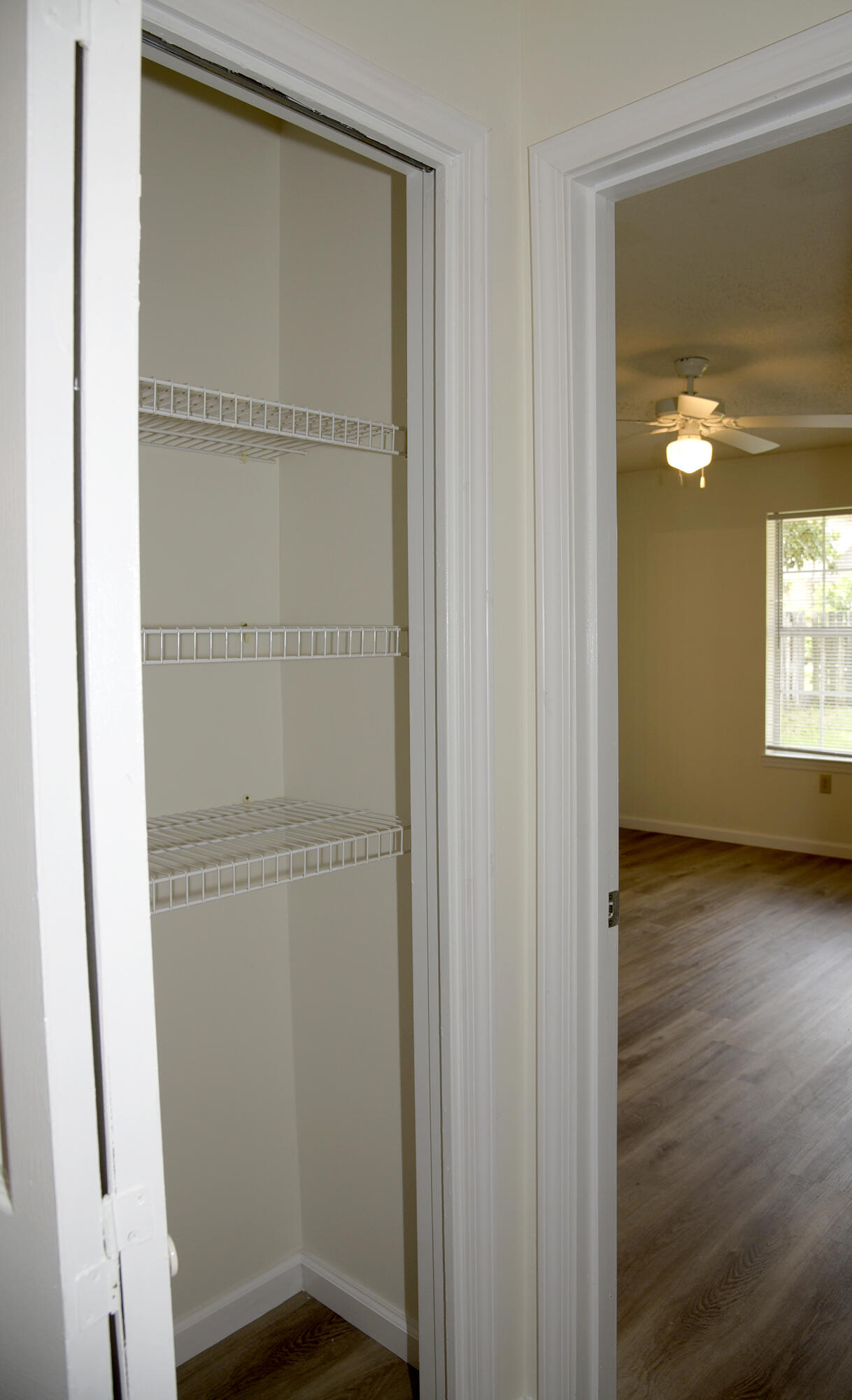 CRYSTAL LAKE ESTATES - Residential Lease