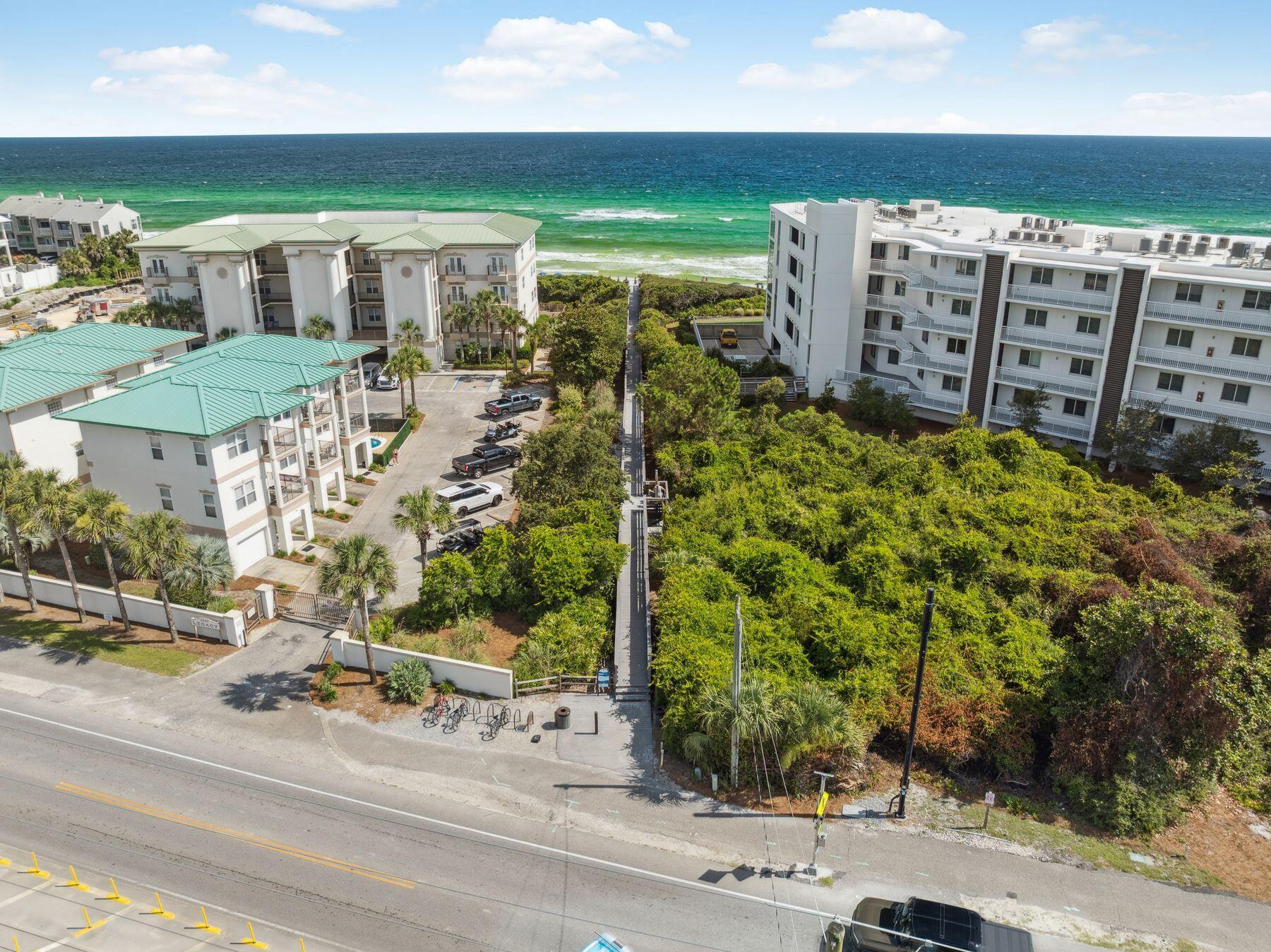 ROLLIN TIDE VILLAS - Residential