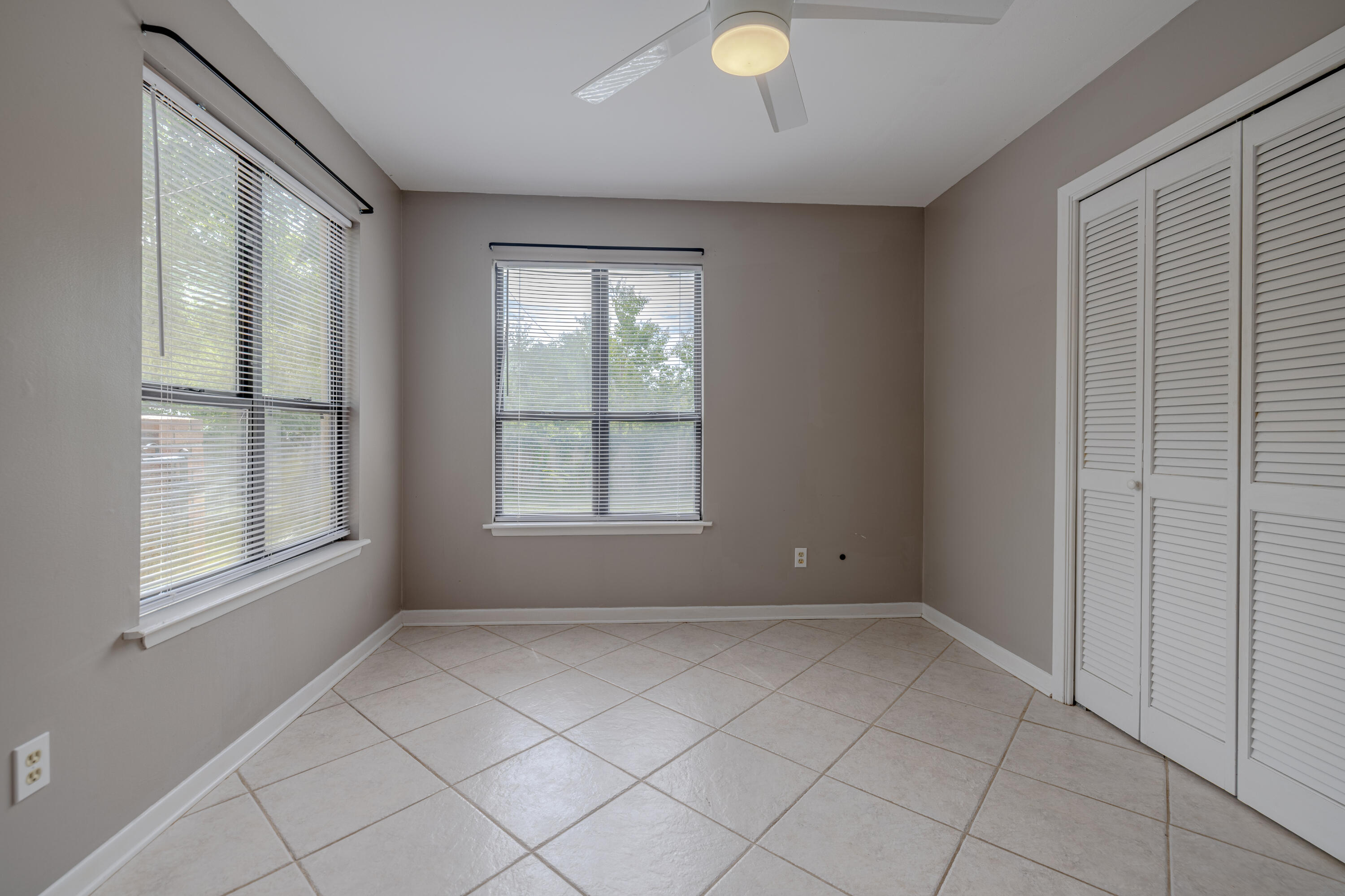GRAND LAGOON BANKS - Residential