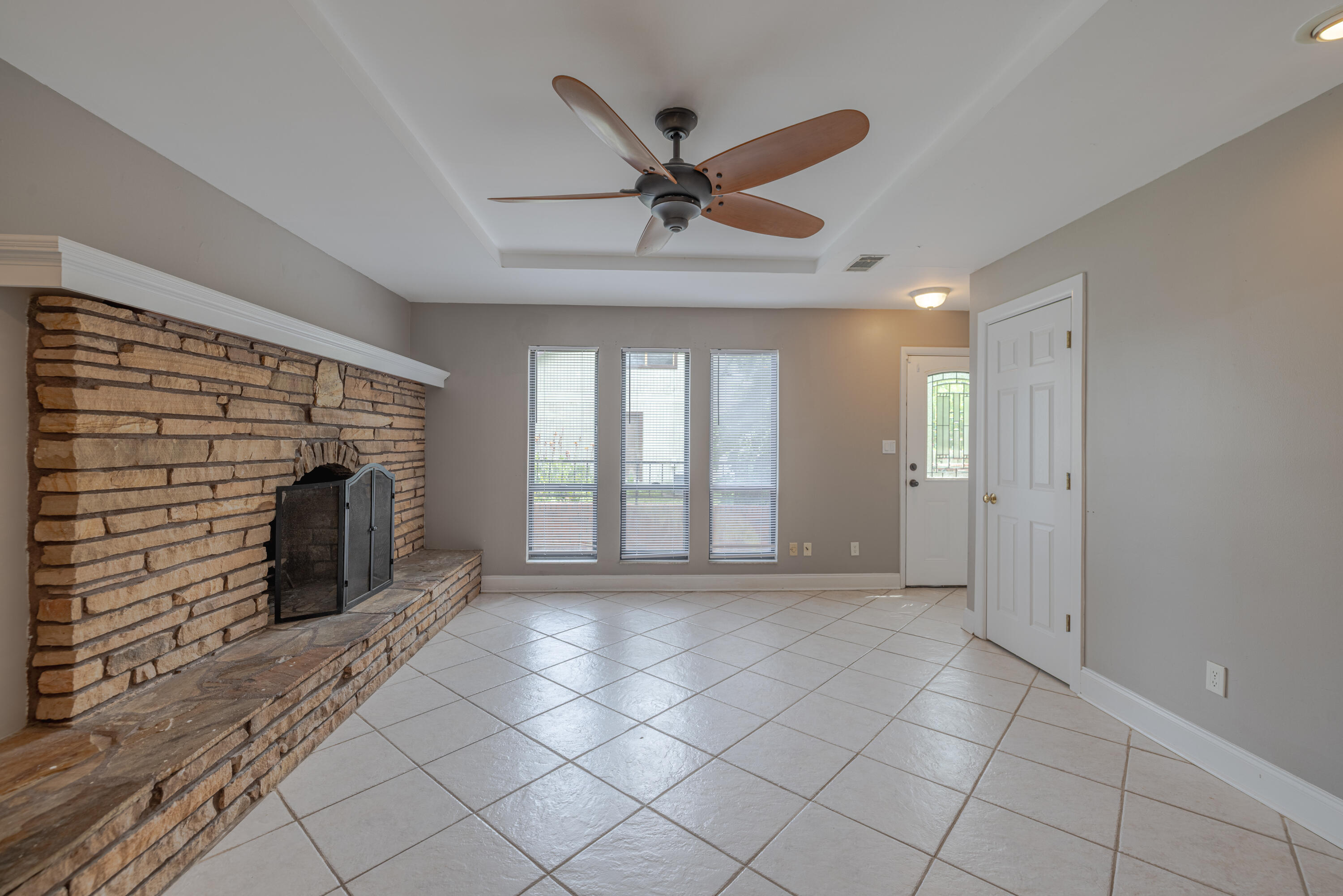 GRAND LAGOON BANKS - Residential