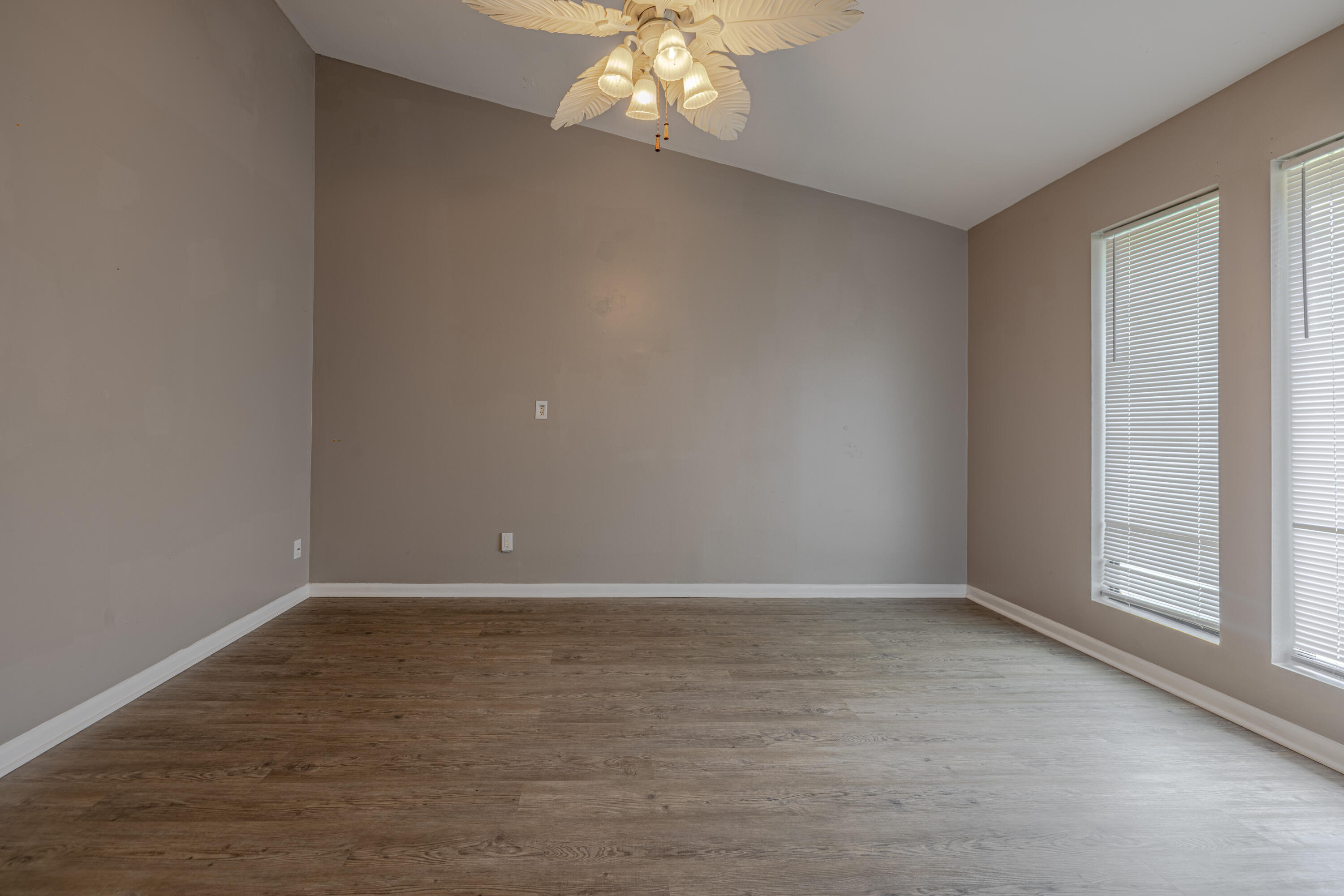GRAND LAGOON BANKS - Residential