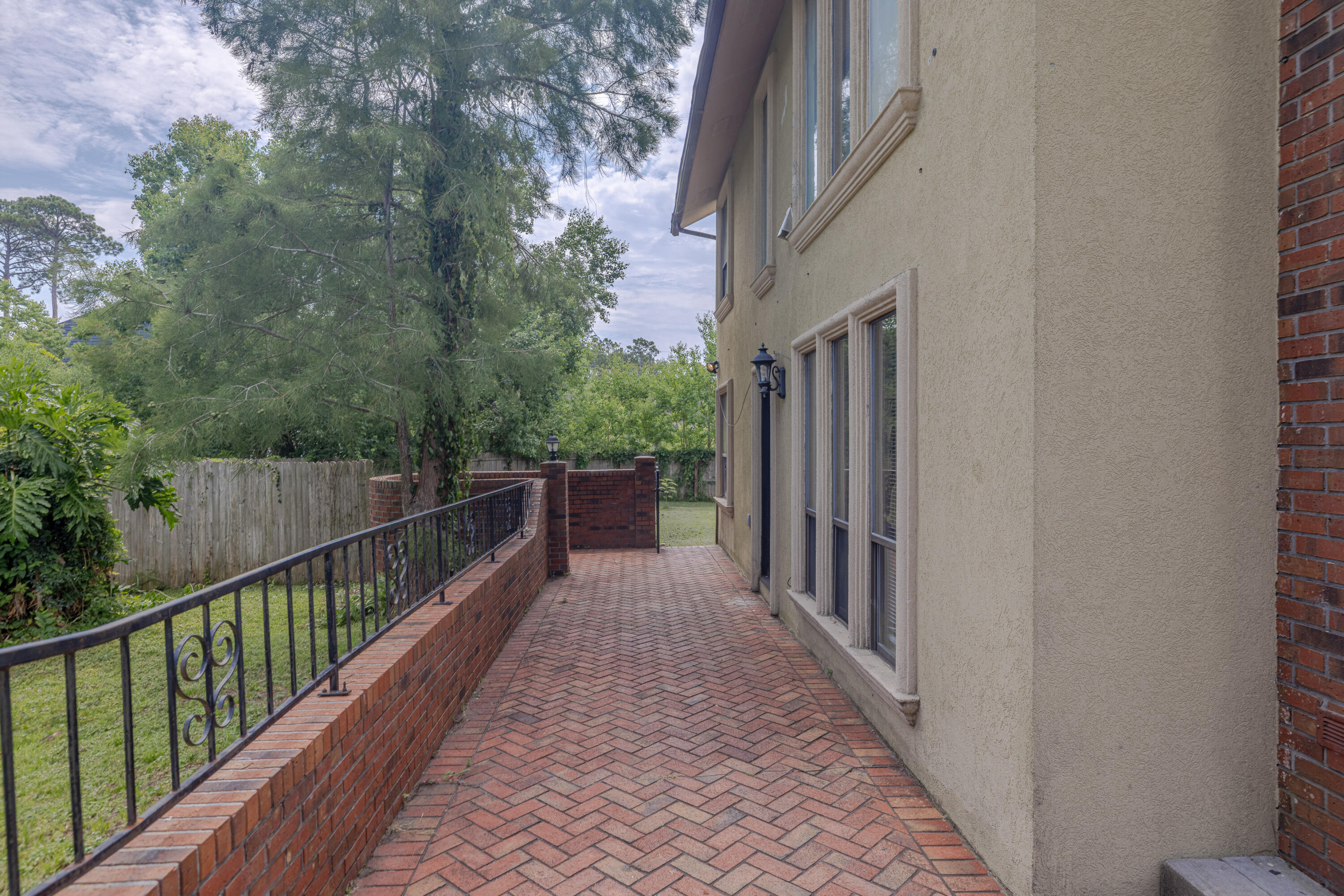 GRAND LAGOON BANKS - Residential