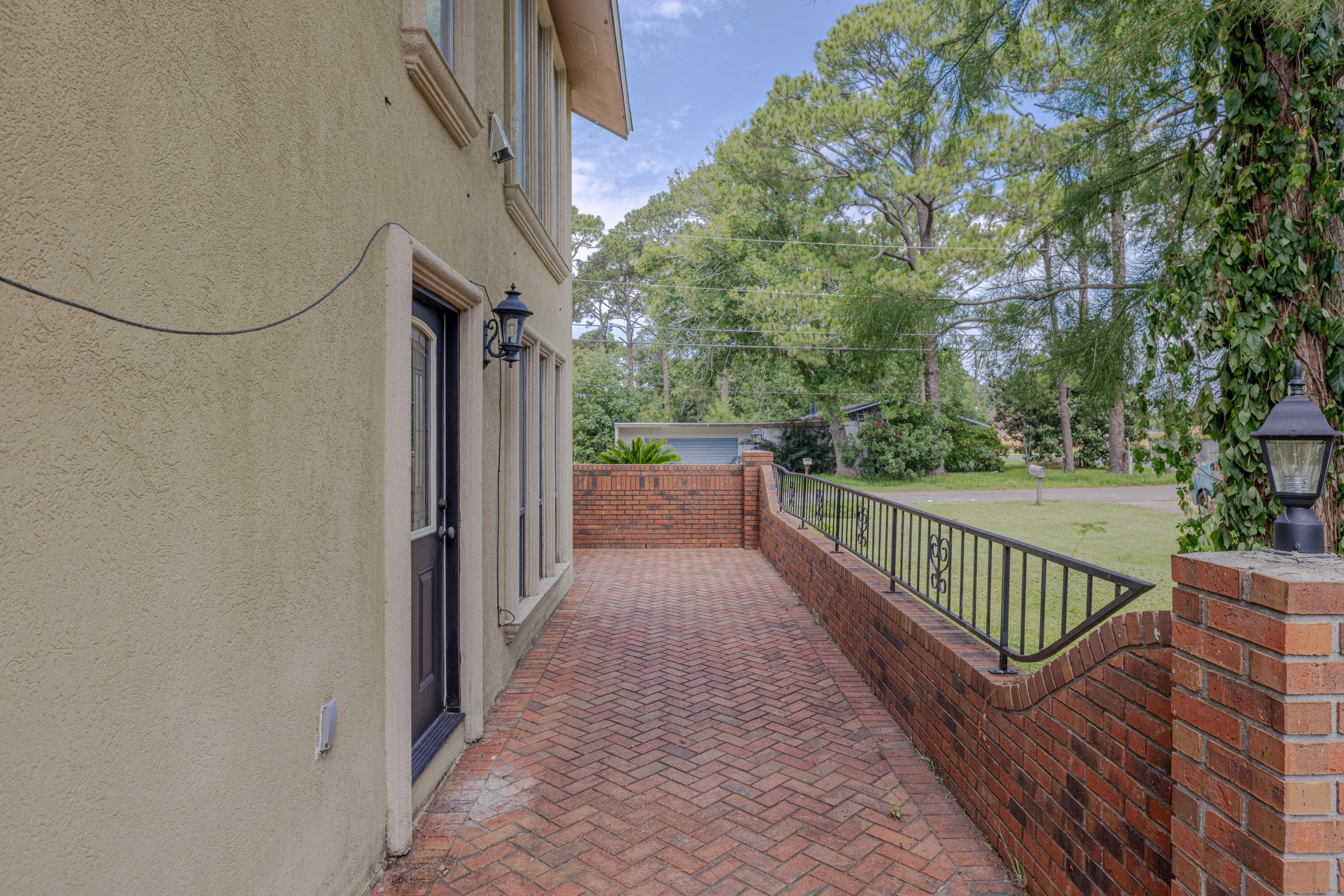 GRAND LAGOON BANKS - Residential