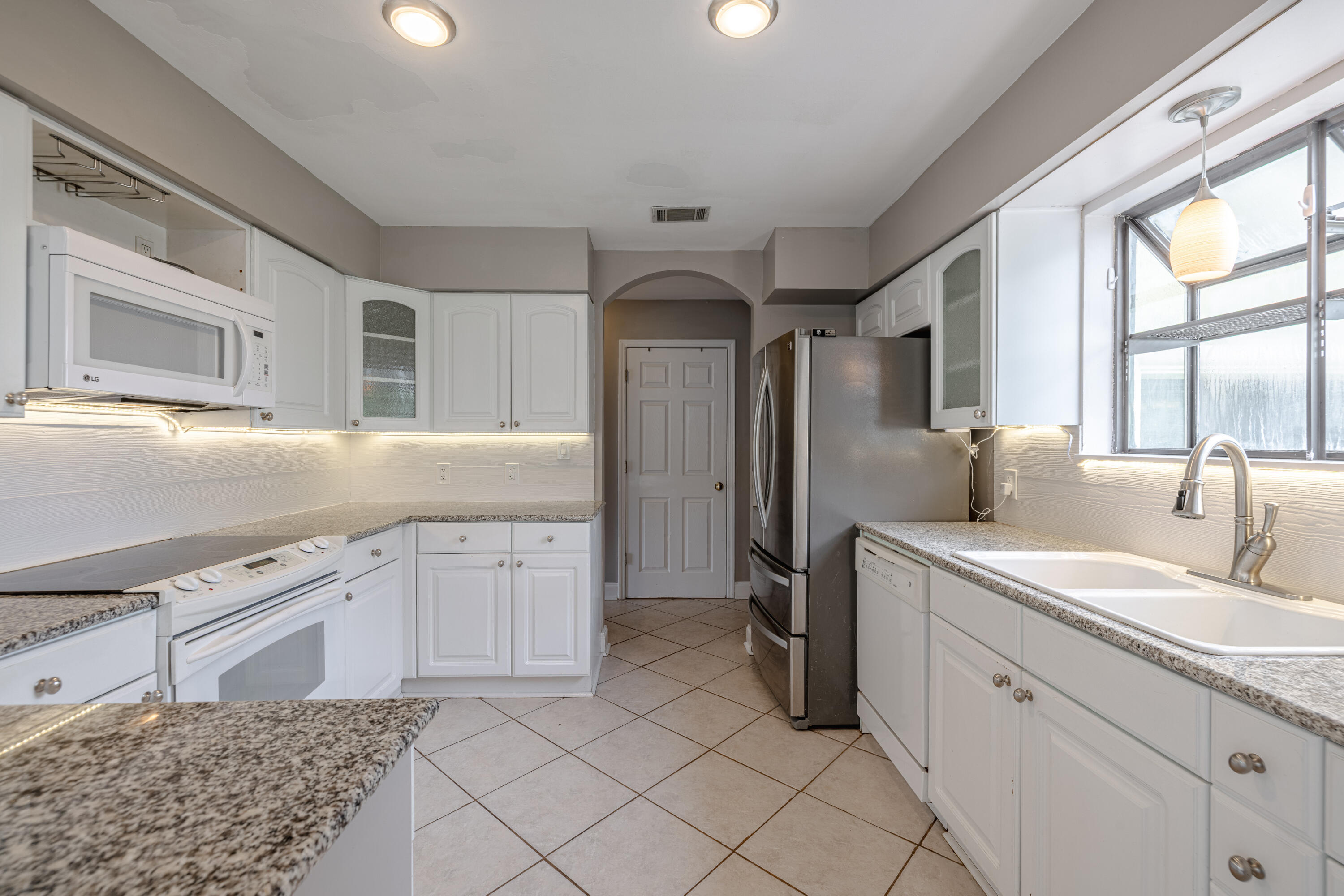 GRAND LAGOON BANKS - Residential