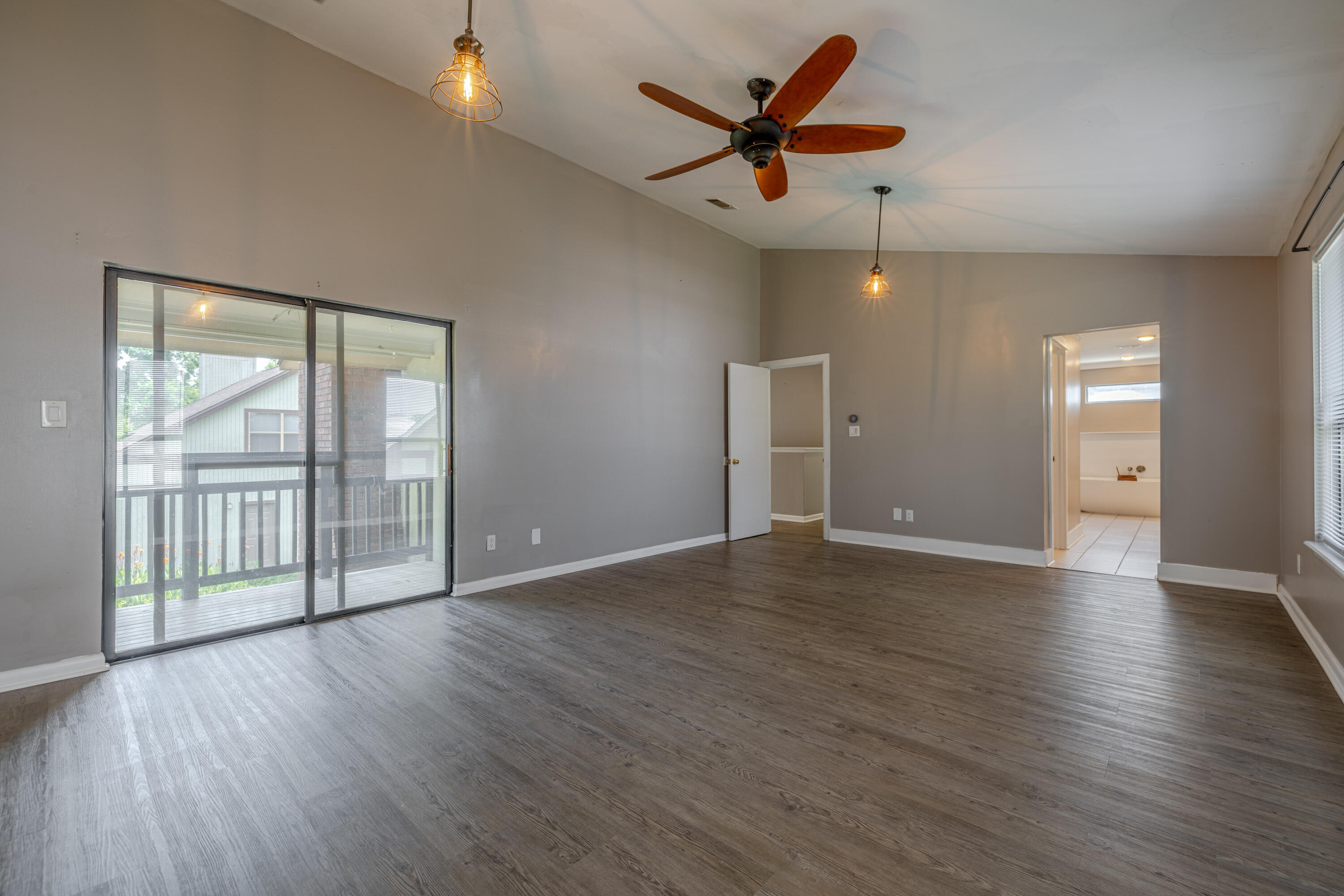 GRAND LAGOON BANKS - Residential