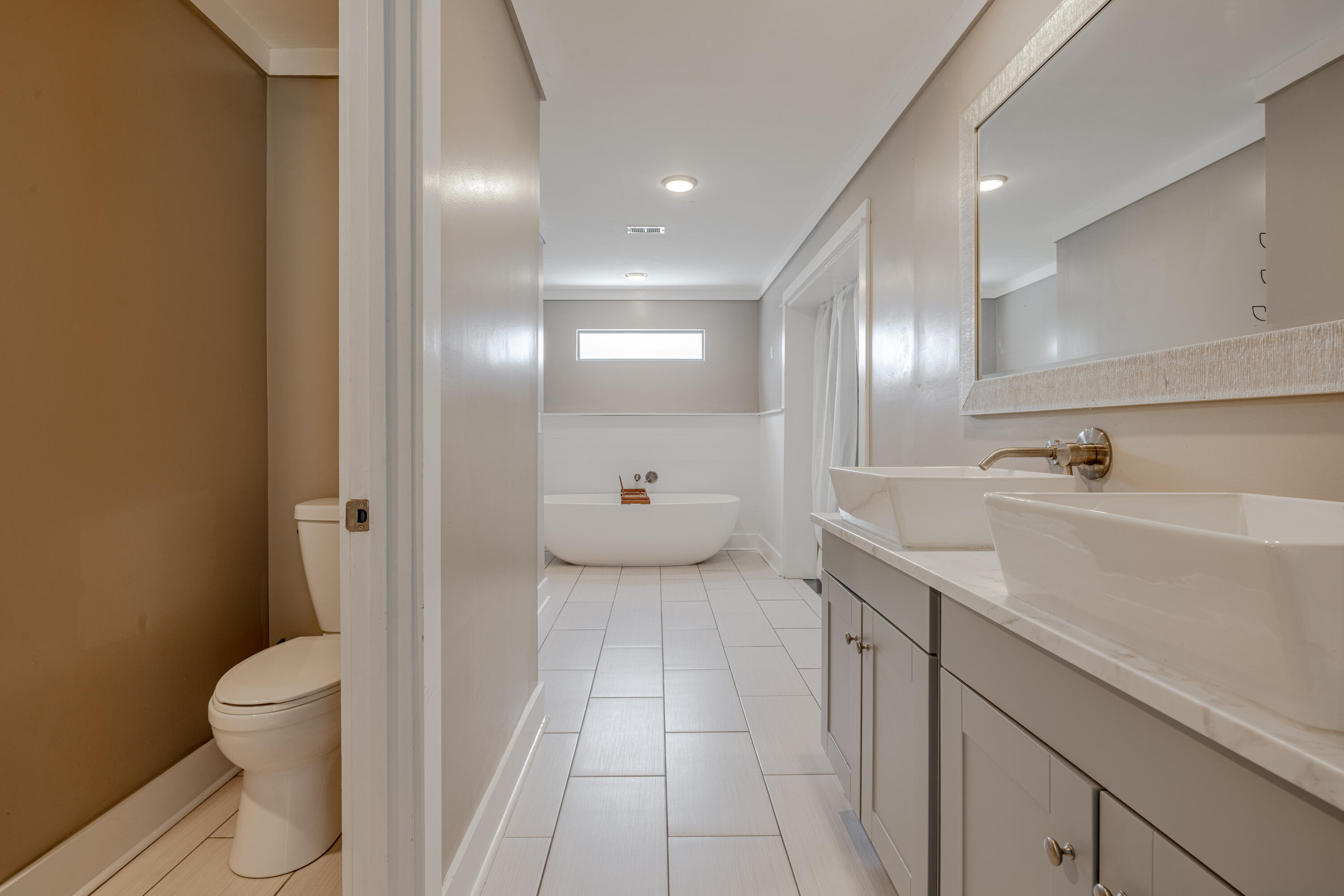 GRAND LAGOON BANKS - Residential