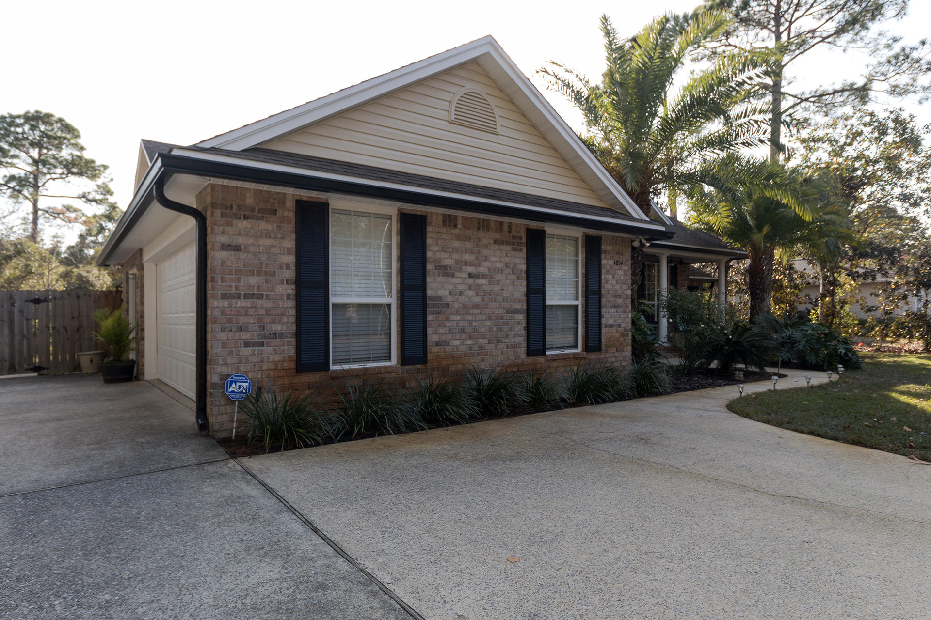 WINDSOR FOREST - Residential