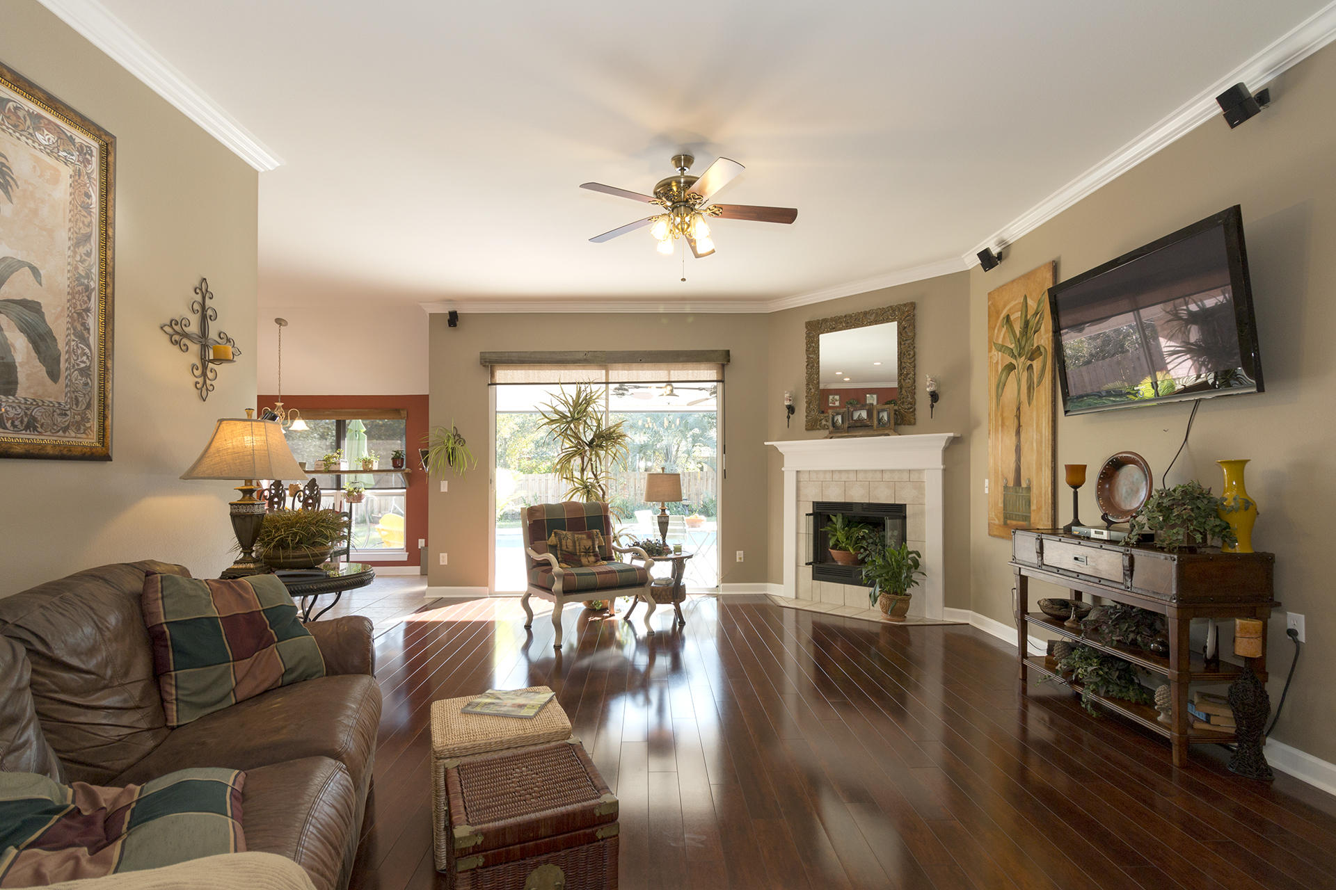 WINDSOR FOREST - Residential