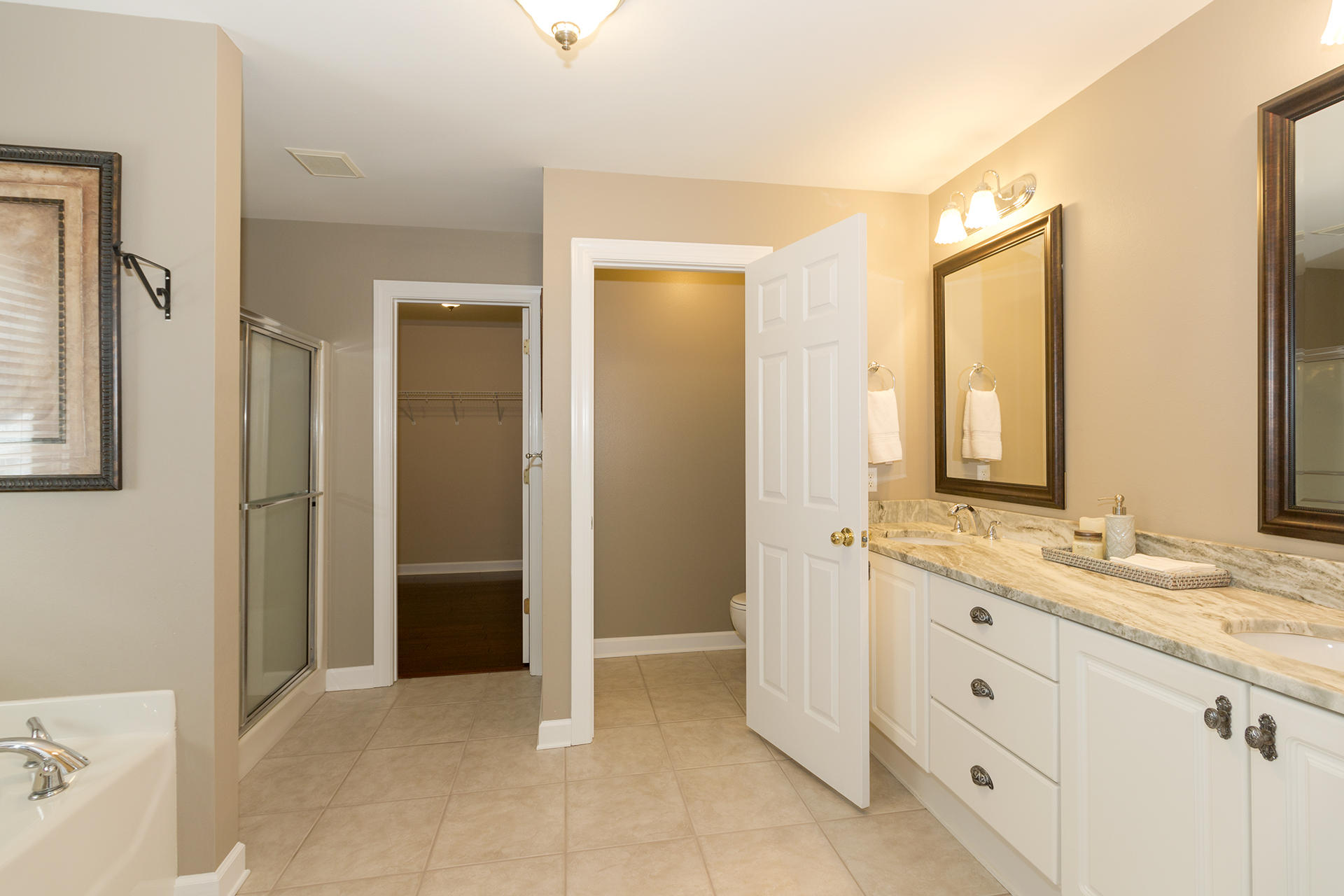 WINDSOR FOREST - Residential