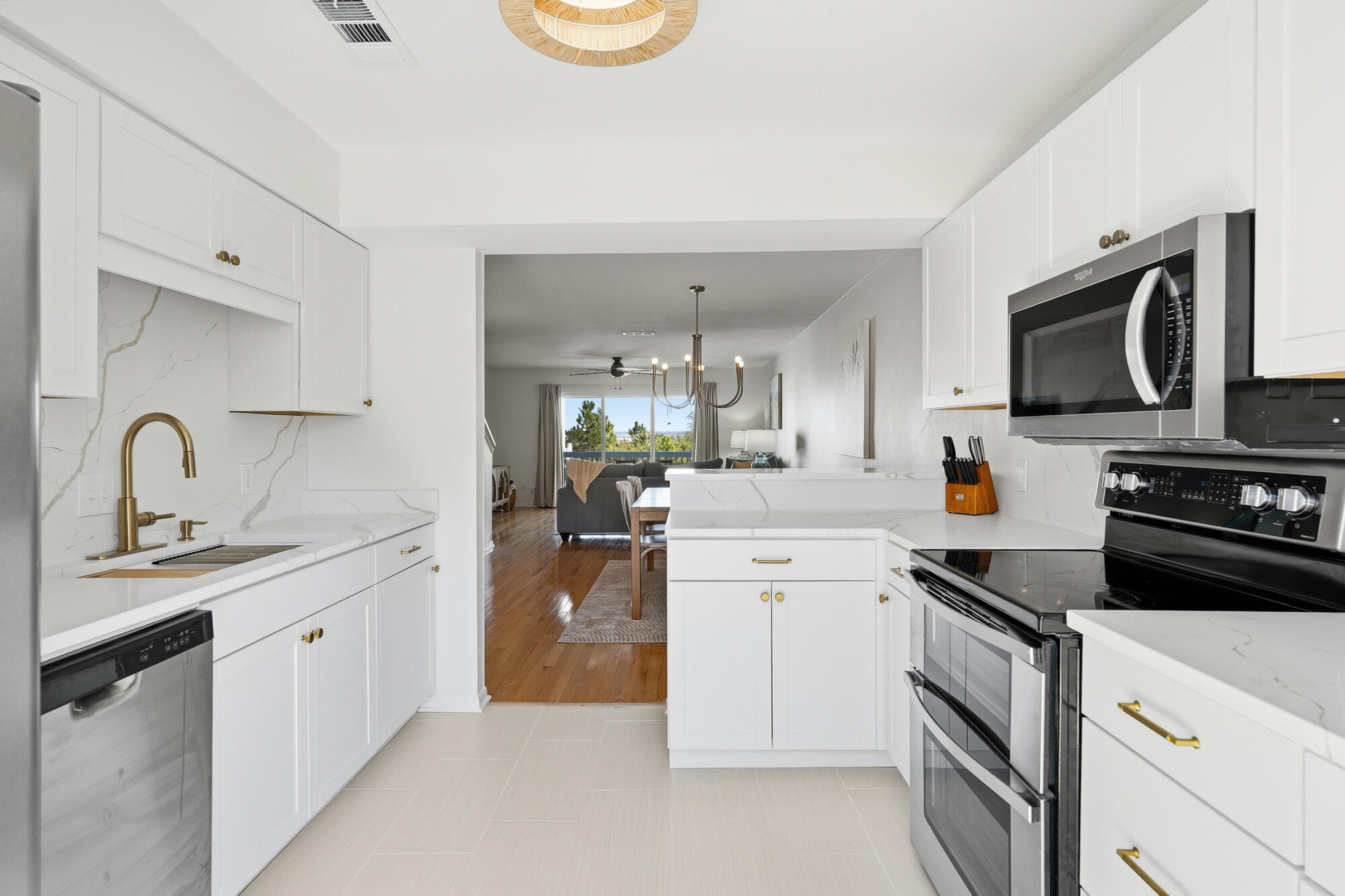 SANDCASTLE BEACH HOMES - Residential