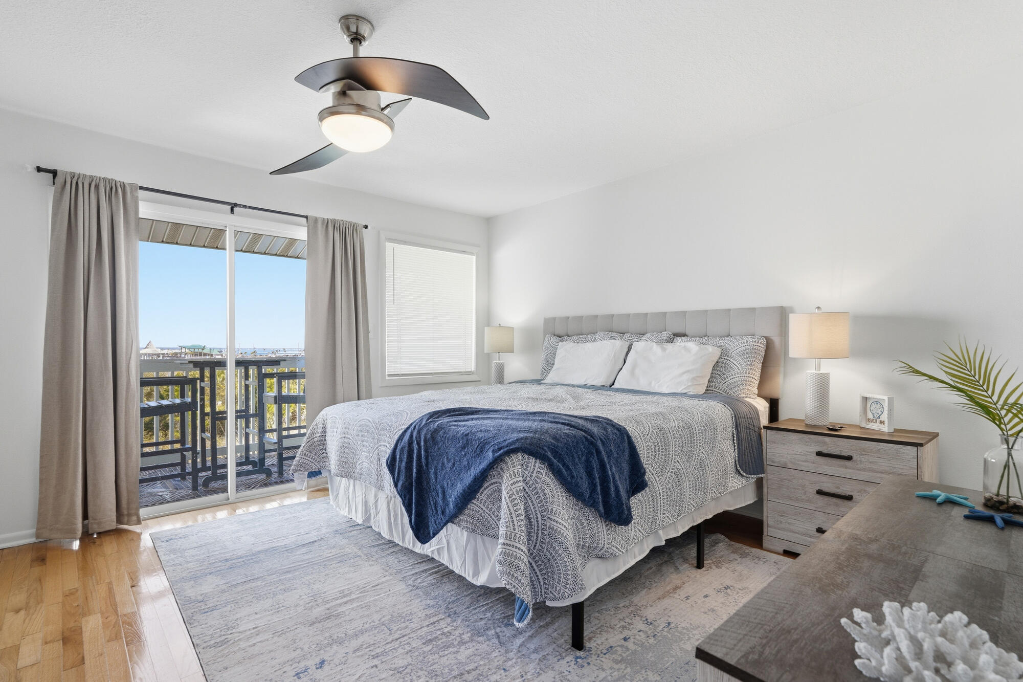 SANDCASTLE BEACH HOMES - Residential