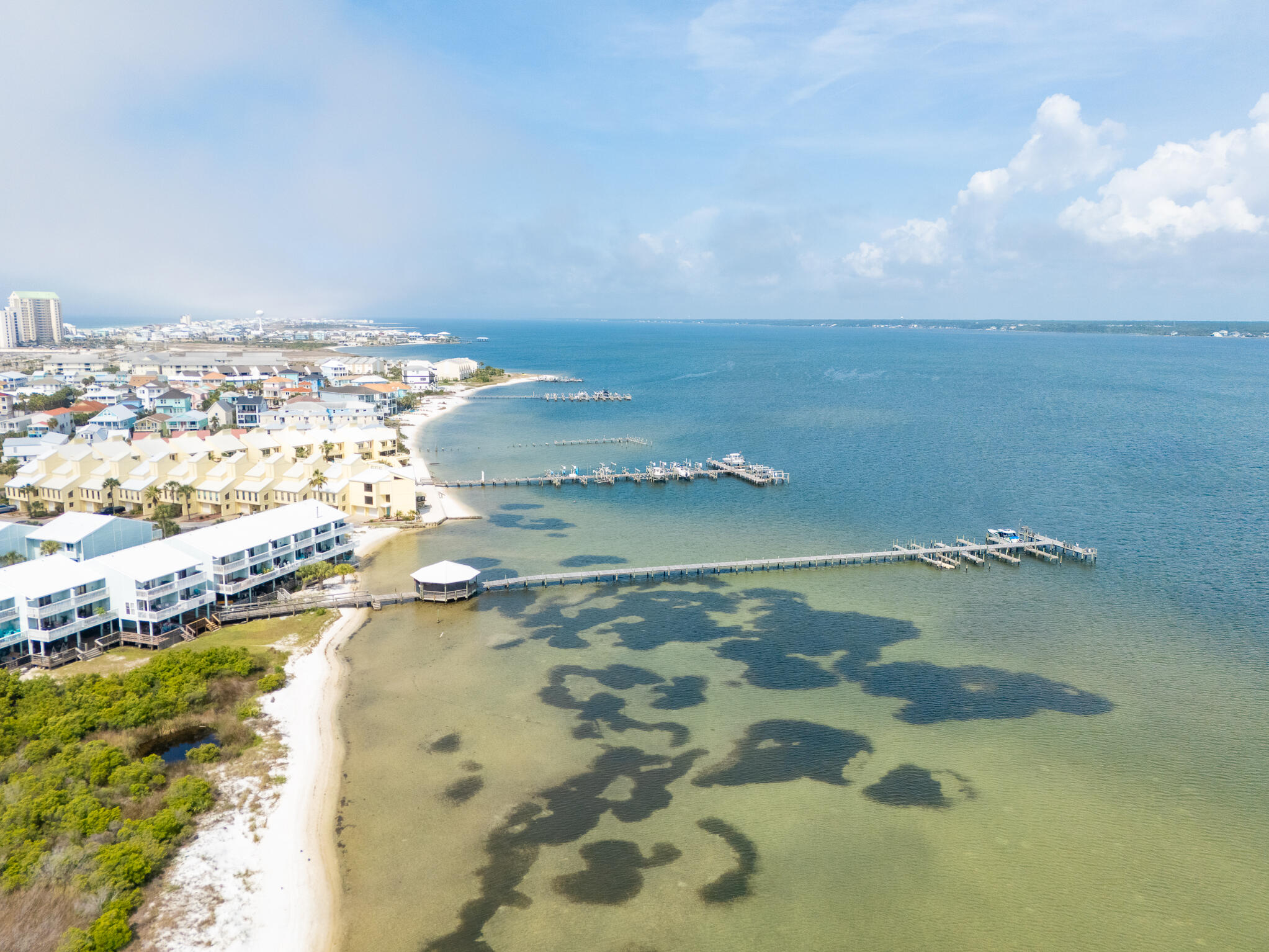 SANDCASTLE BEACH HOMES - Residential