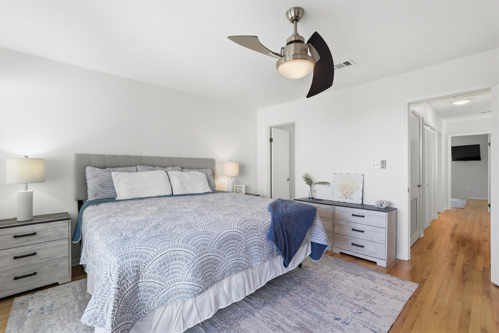 SANDCASTLE BEACH HOMES - Residential