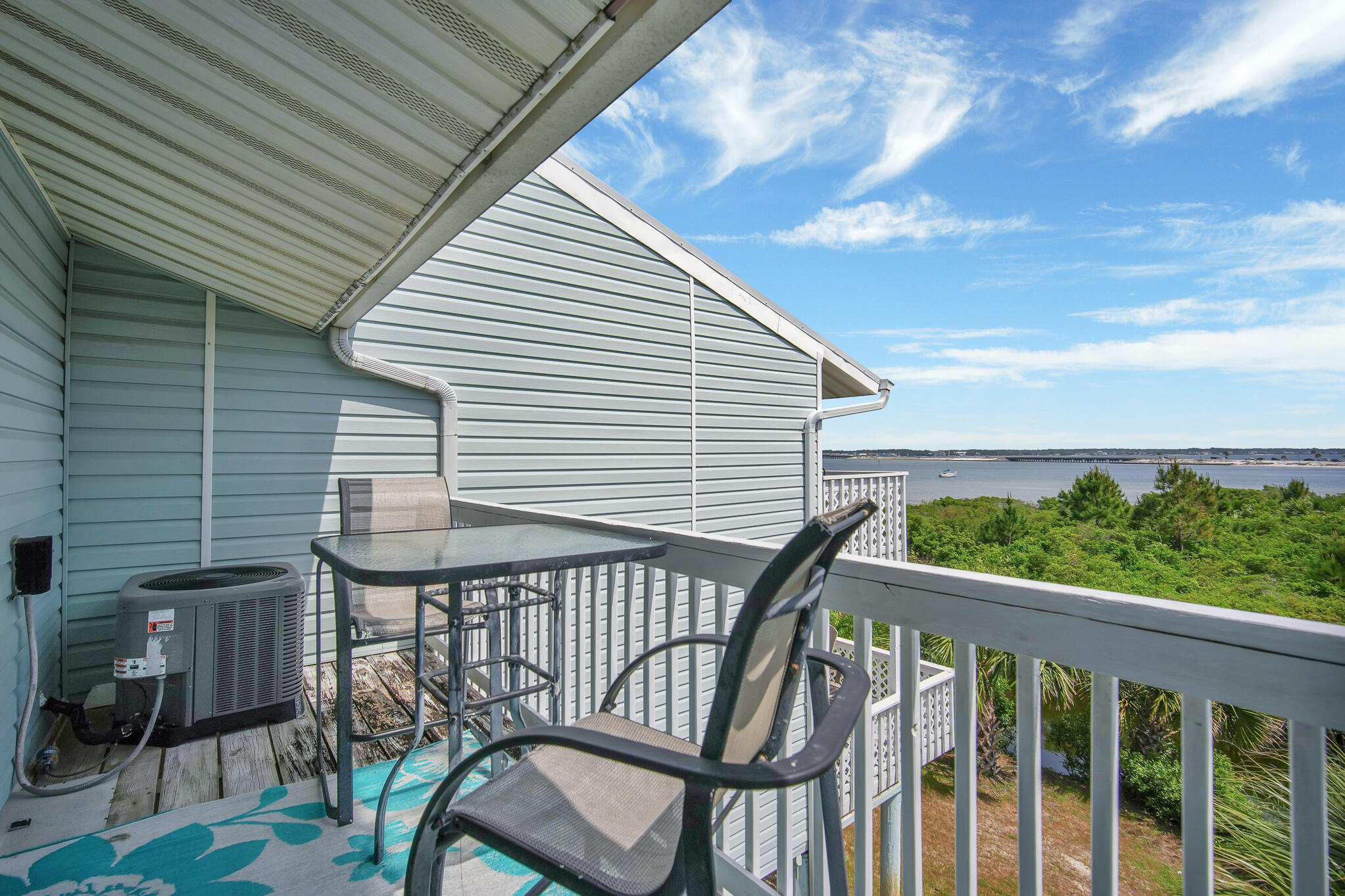 SANDCASTLE BEACH HOMES - Residential