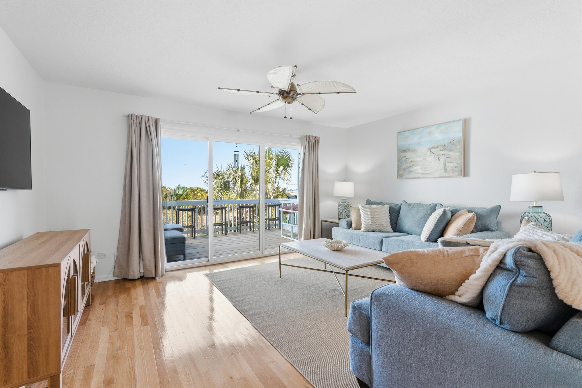 SANDCASTLE BEACH HOMES - Residential