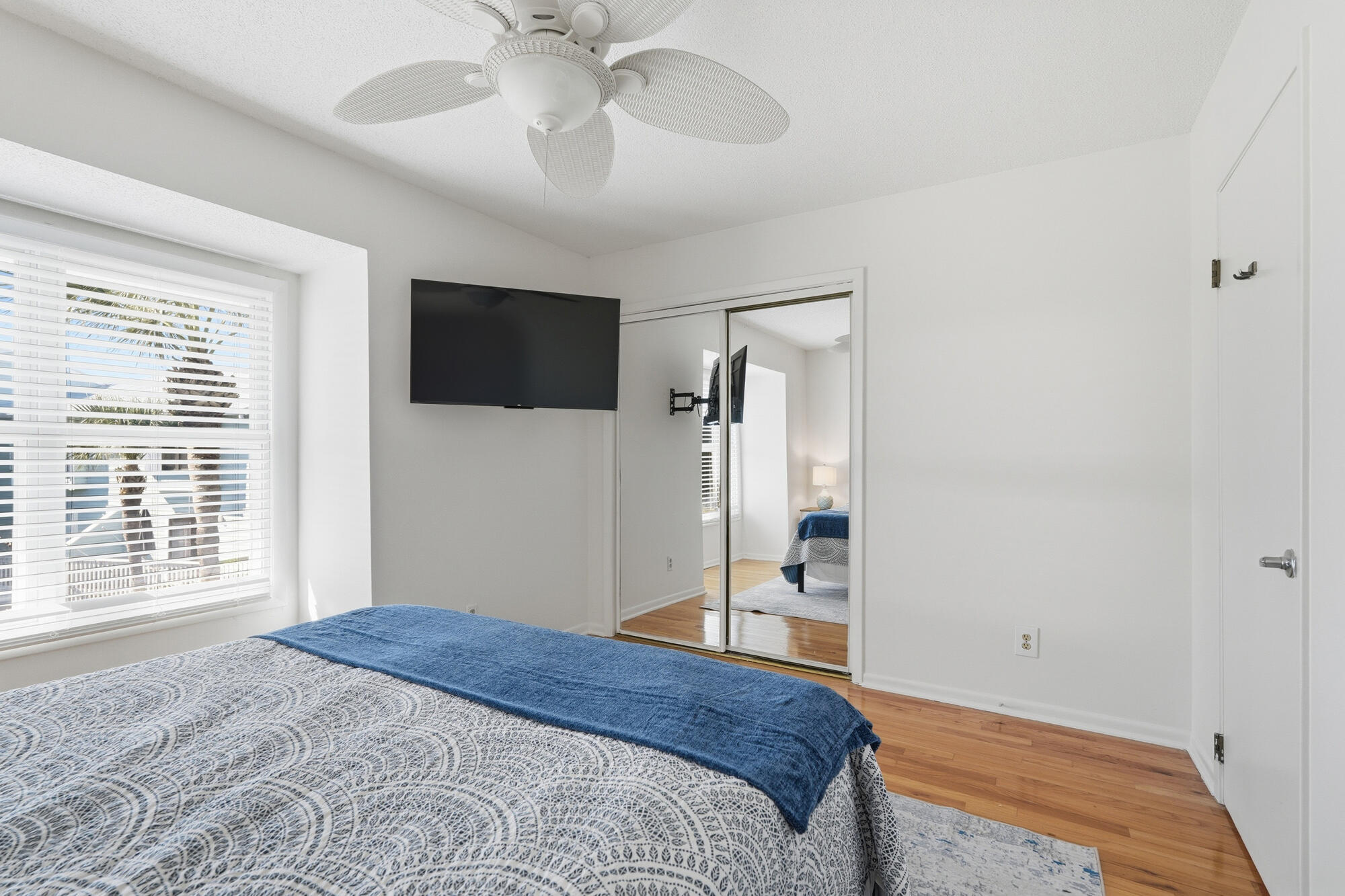 SANDCASTLE BEACH HOMES - Residential