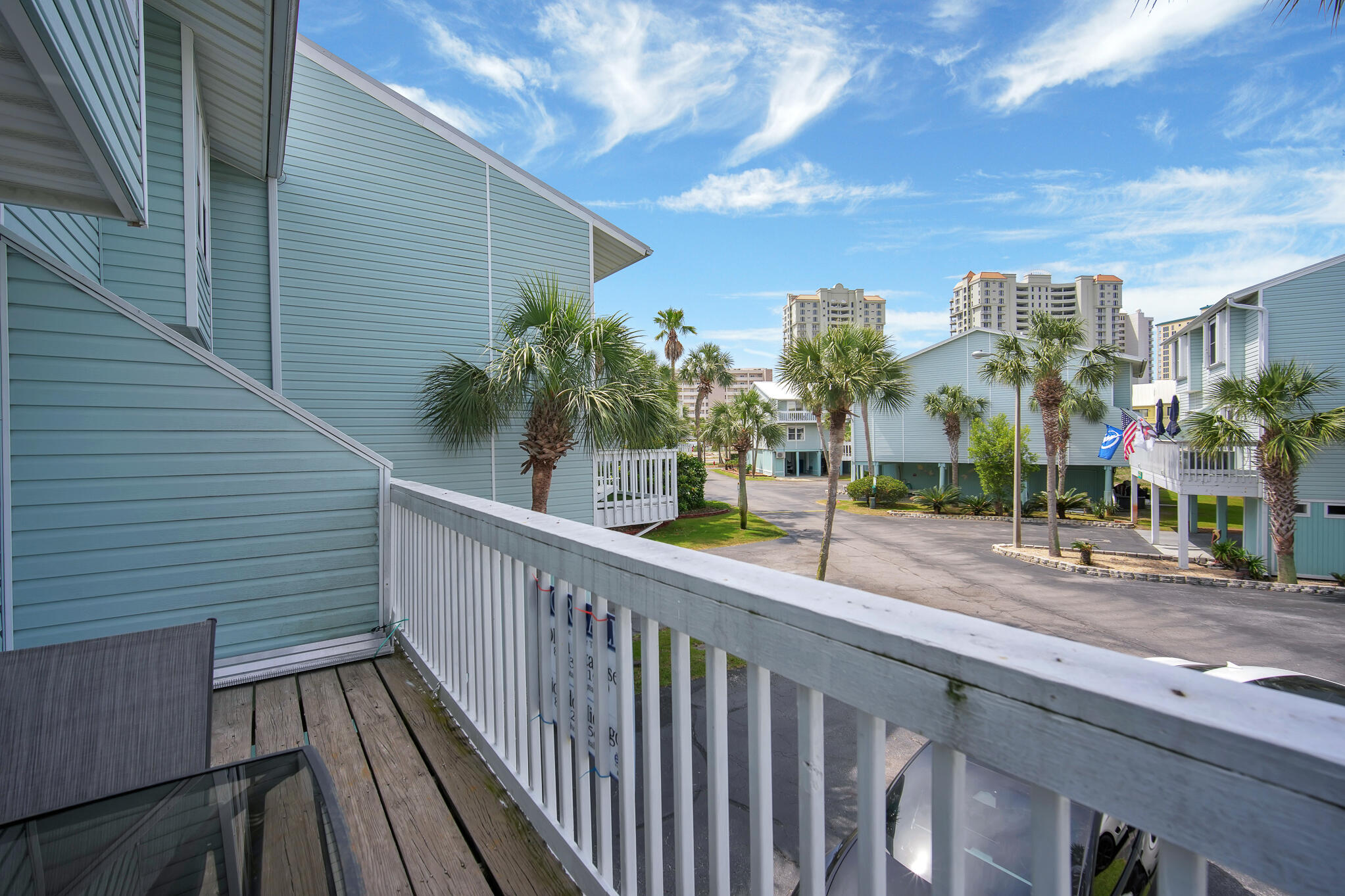 SANDCASTLE BEACH HOMES - Residential