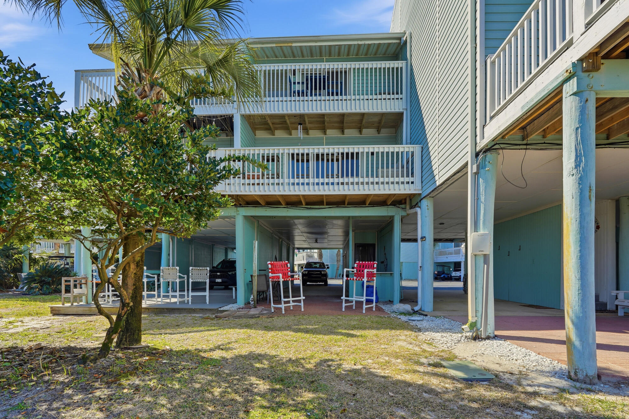 SANDCASTLE BEACH HOMES - Residential