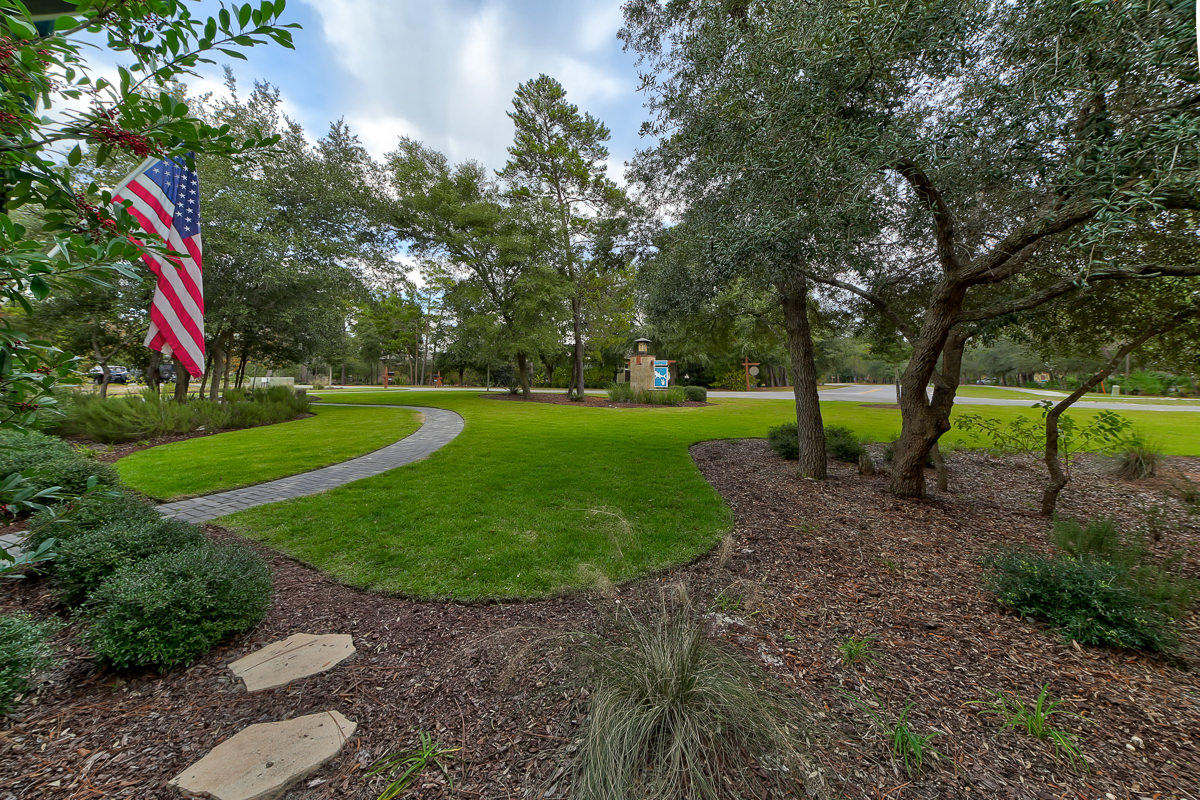 WILD HERON - Residential