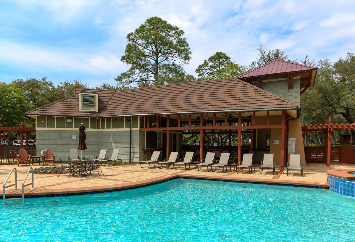 WILD HERON - Residential