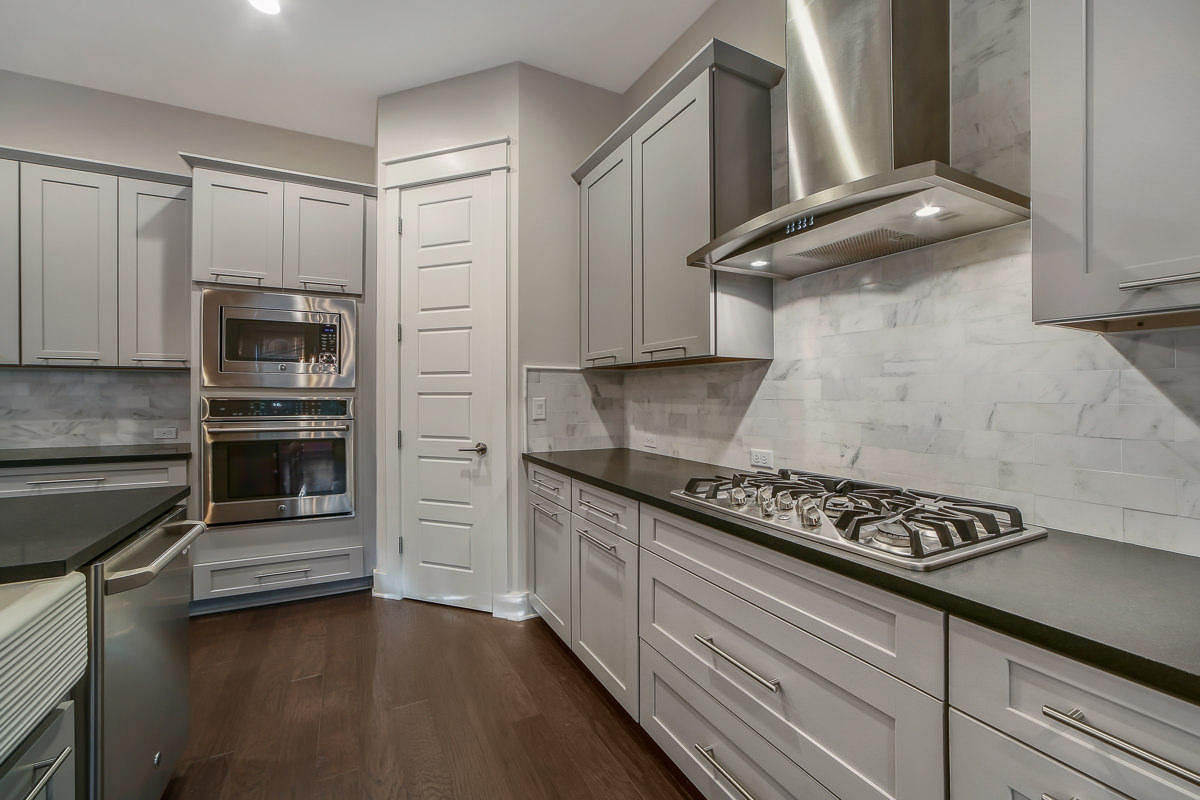 WILD HERON - Residential