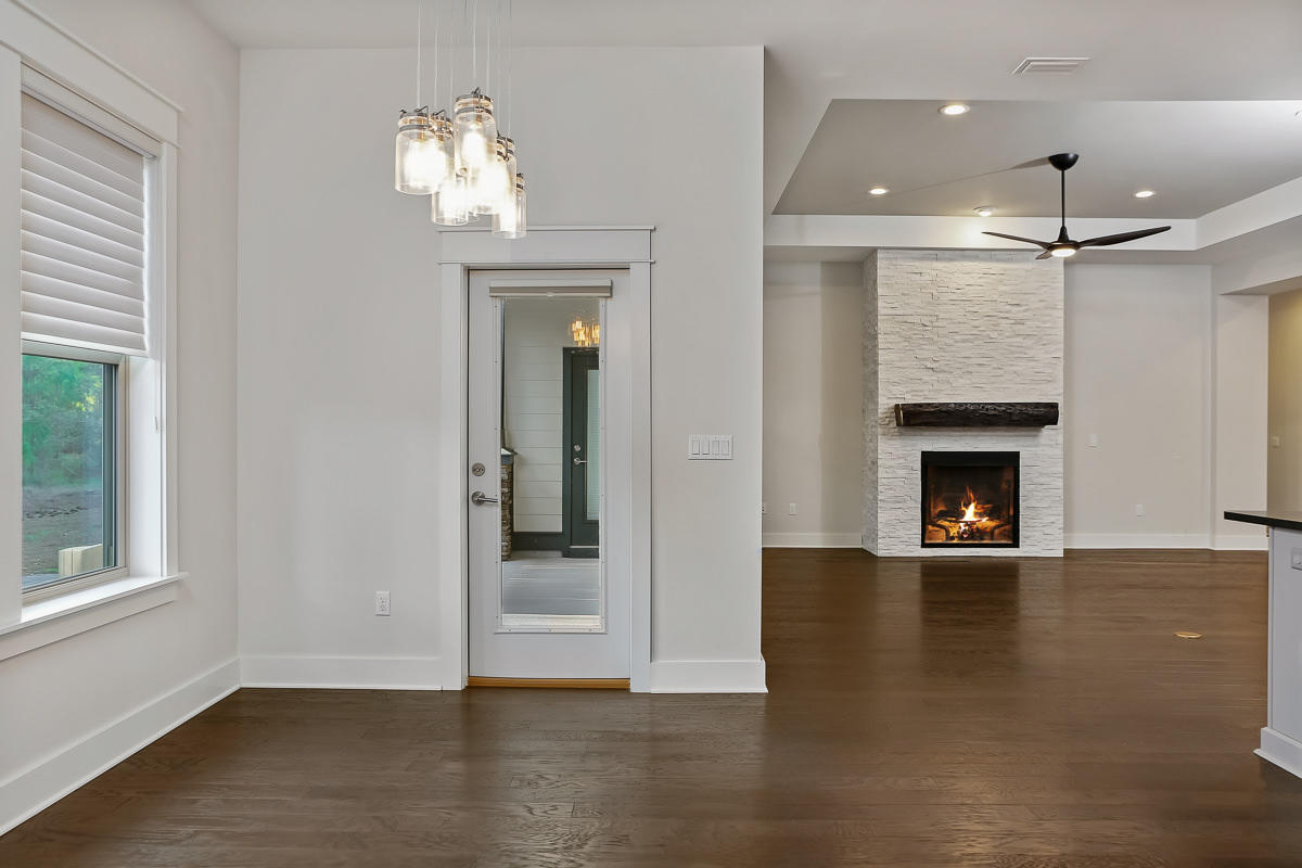 WILD HERON - Residential