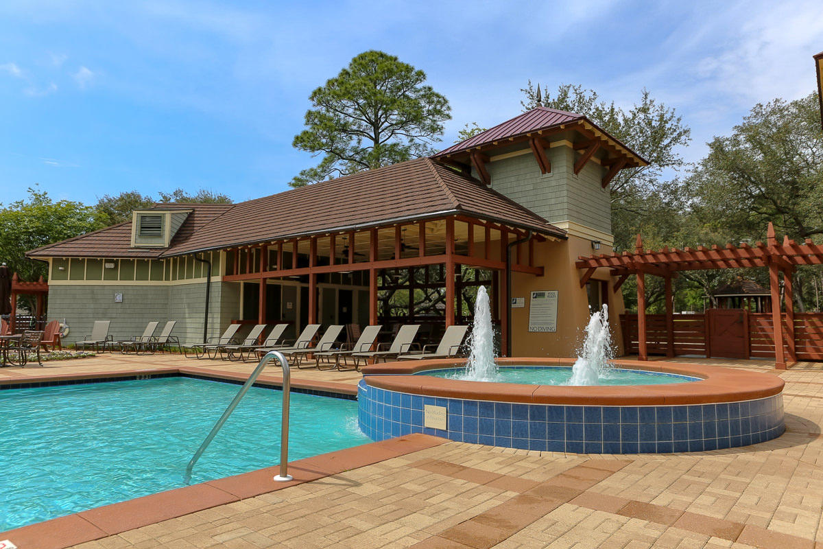 WILD HERON - Residential