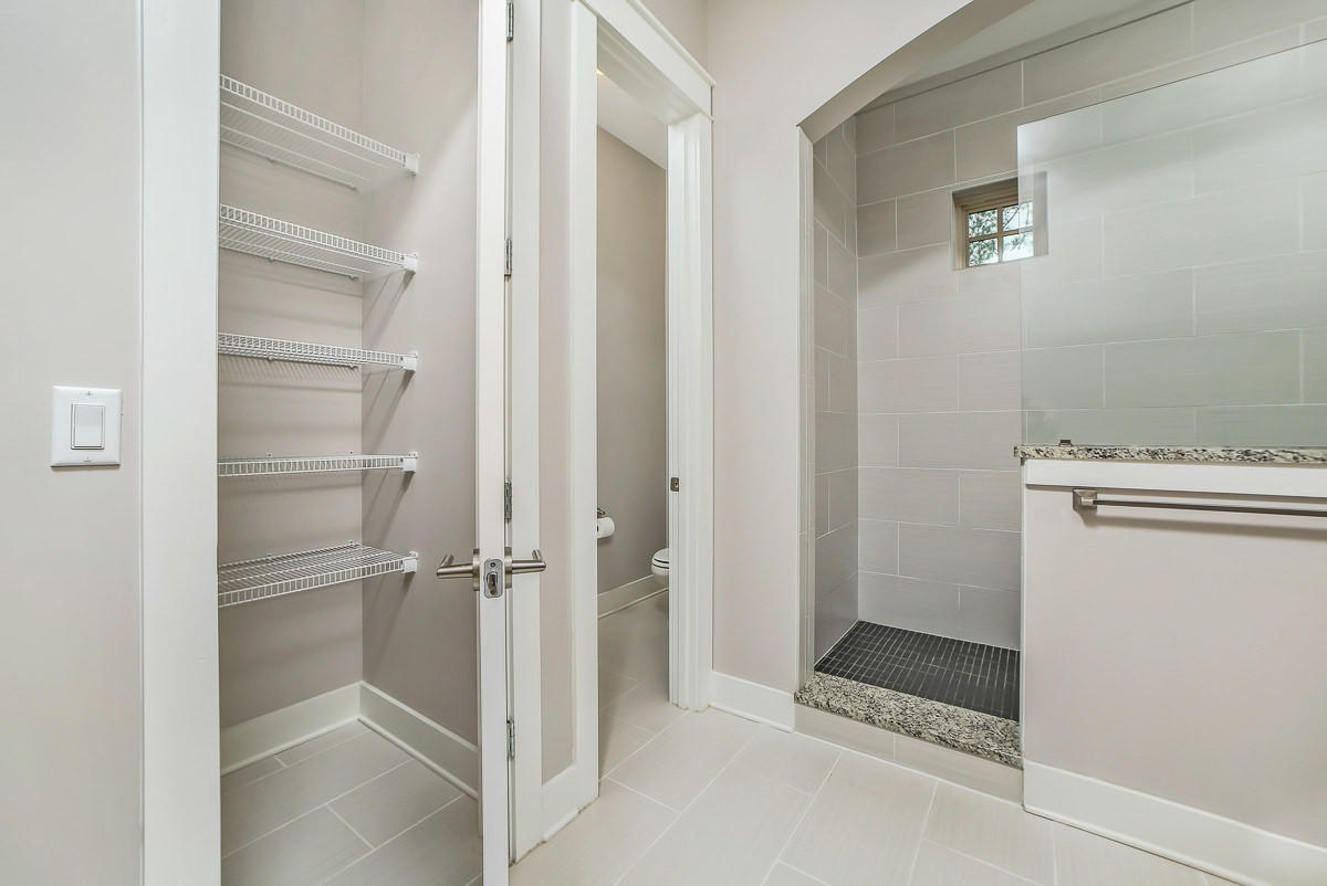 WILD HERON - Residential