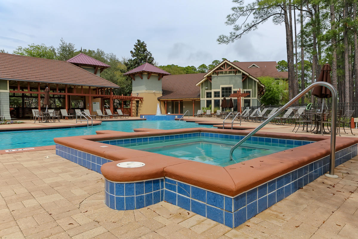 WILD HERON - Residential