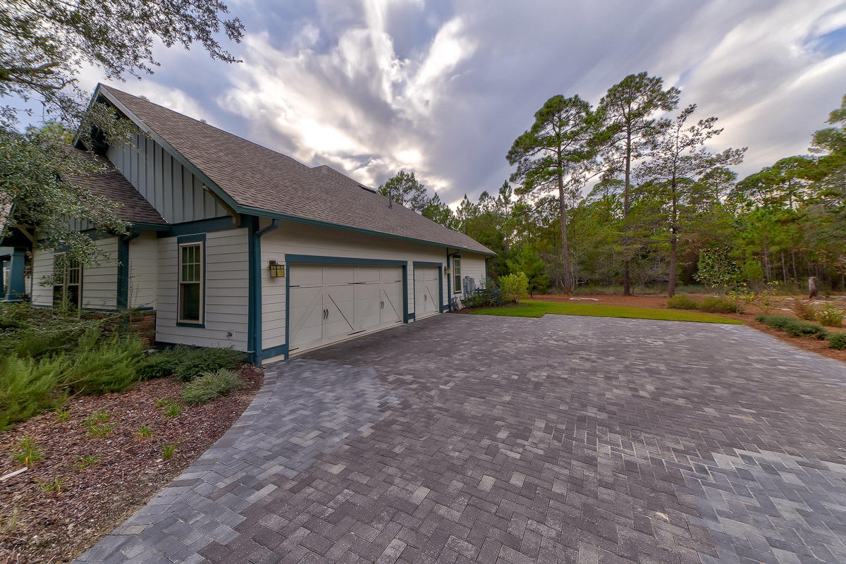 WILD HERON - Residential