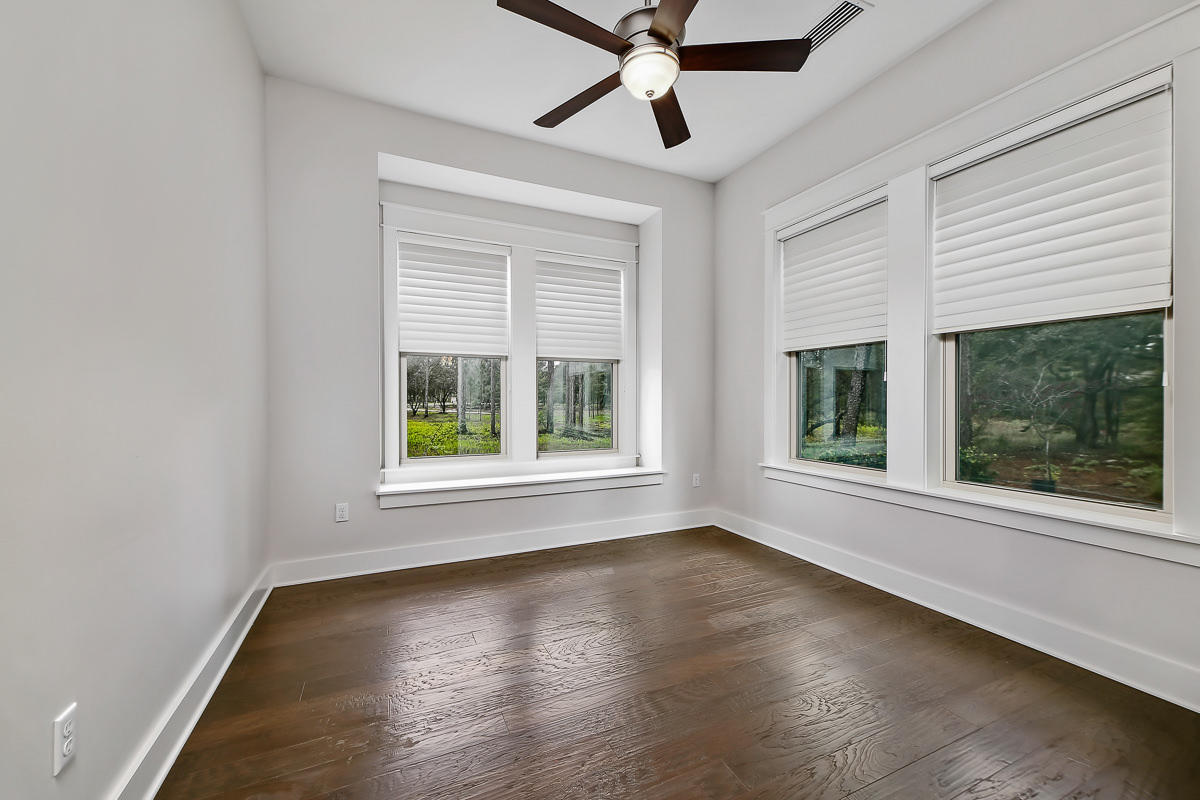 WILD HERON - Residential