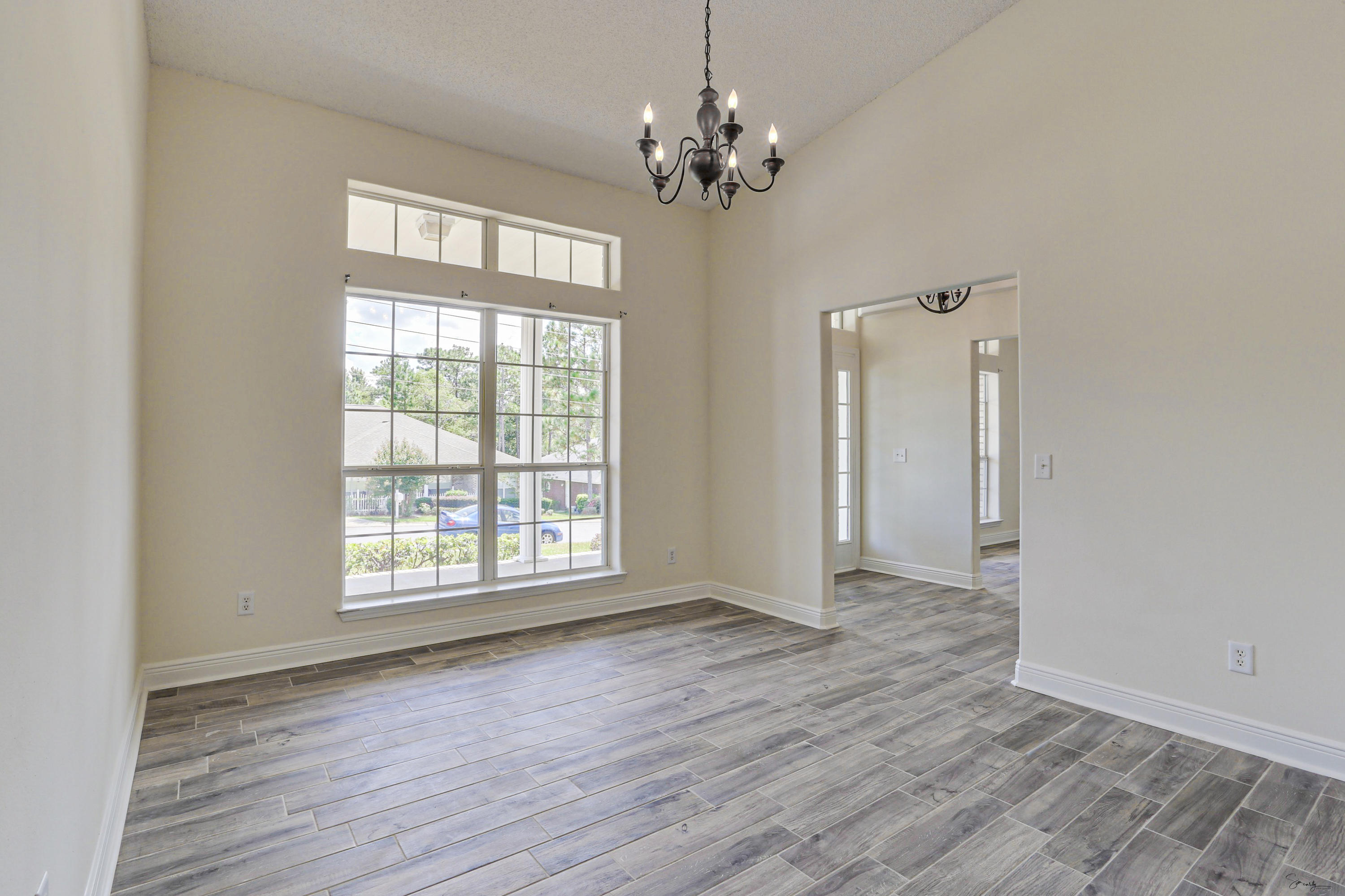 FOX VALLEY - Residential