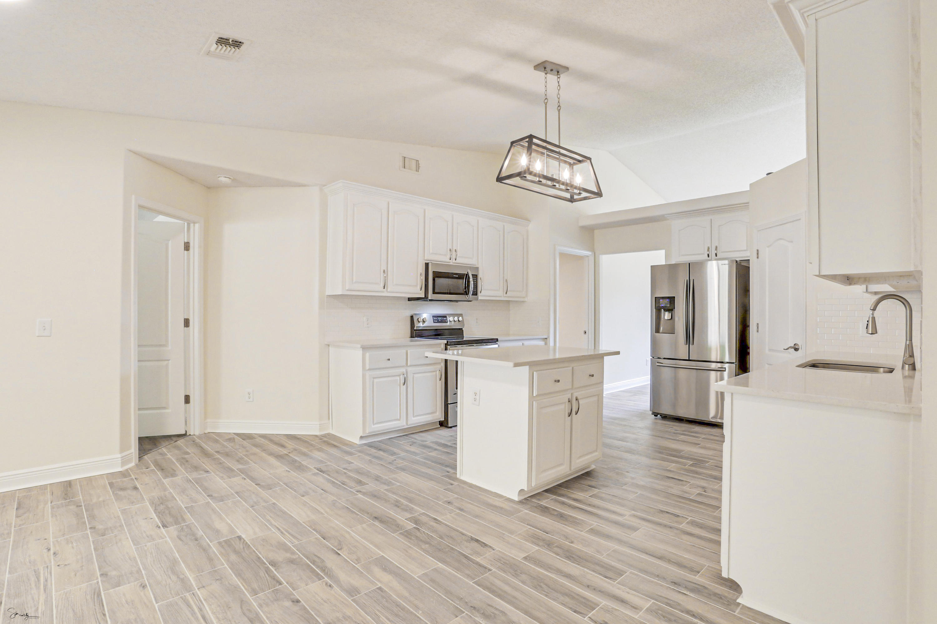 FOX VALLEY - Residential