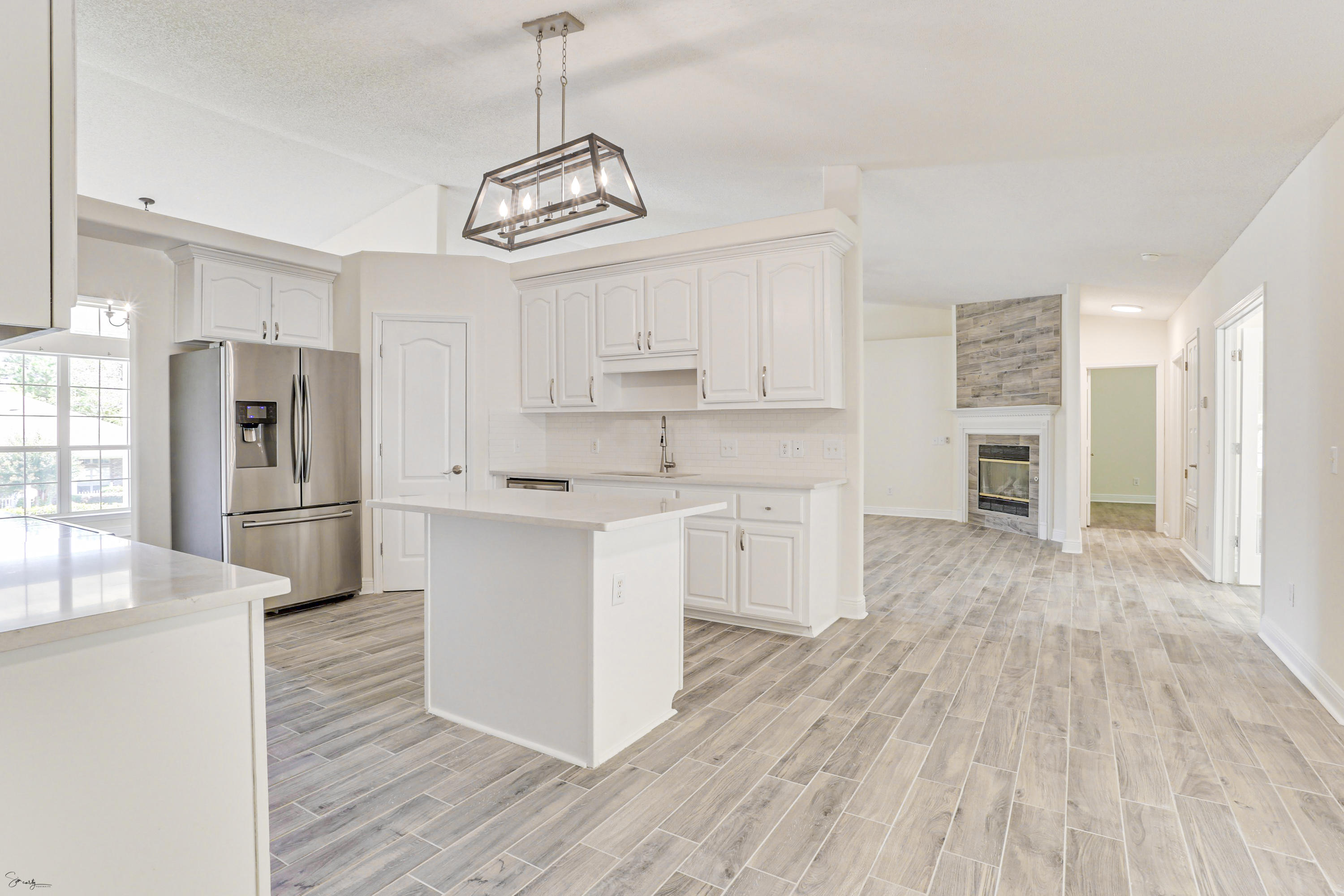 FOX VALLEY - Residential