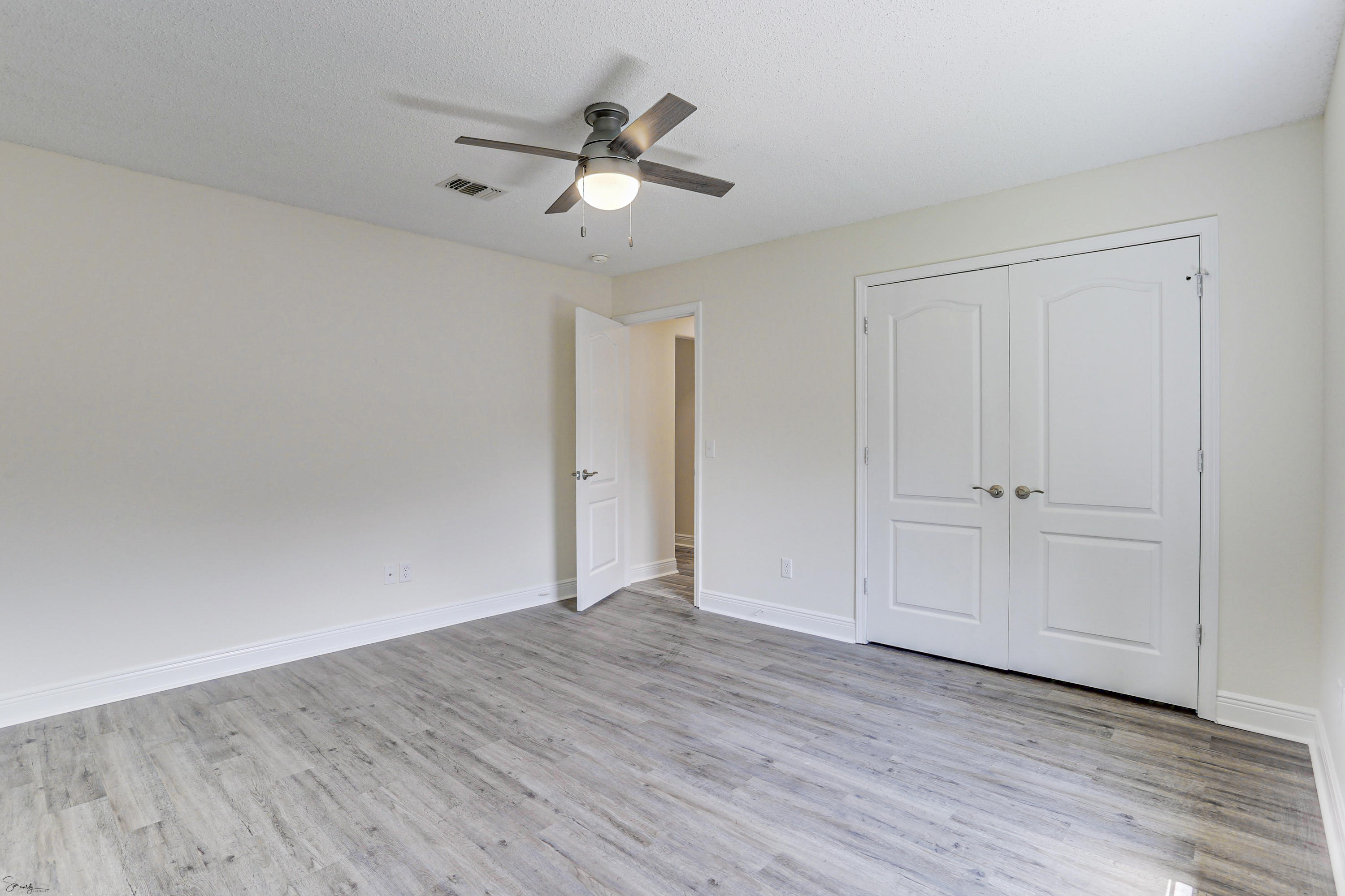 FOX VALLEY - Residential