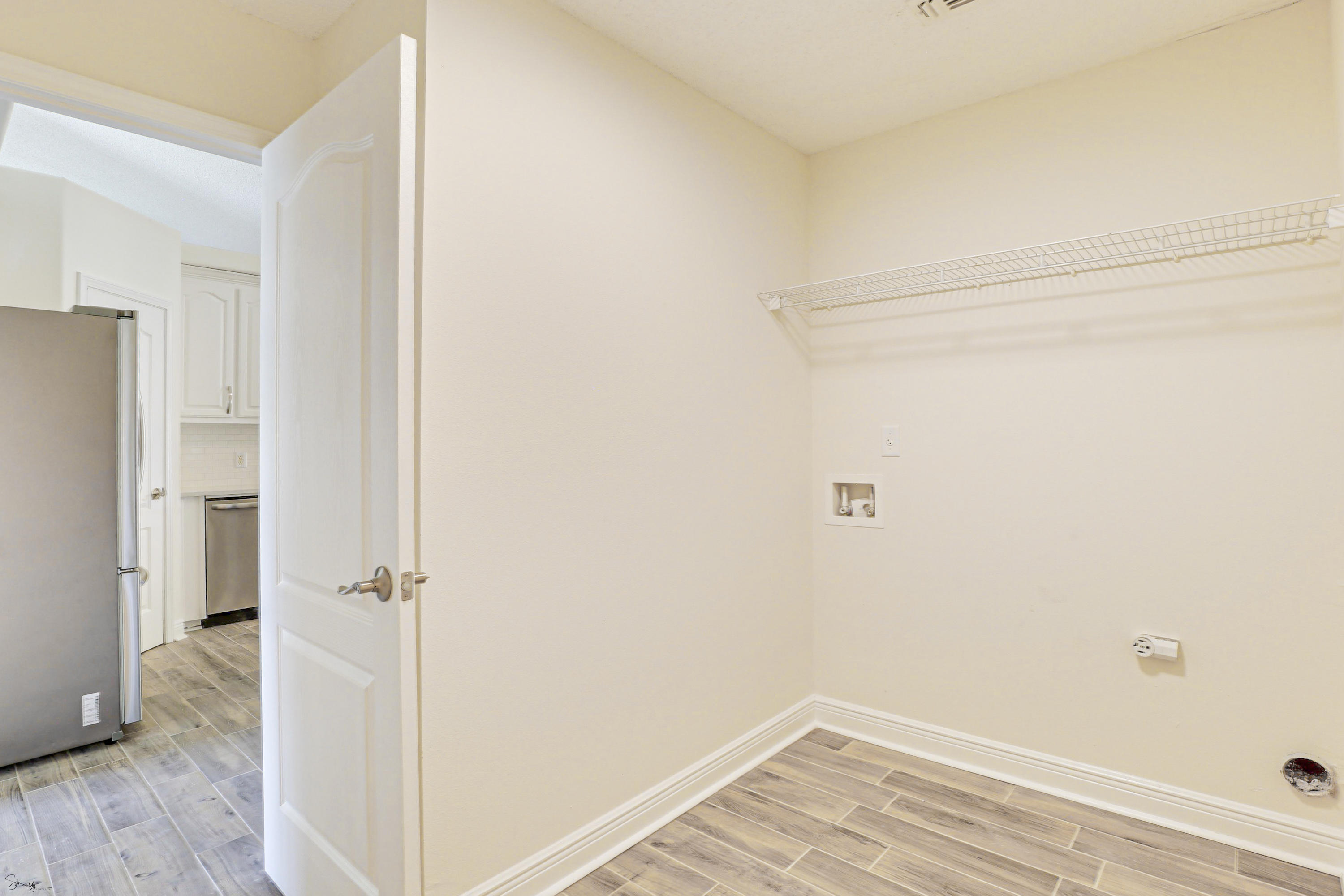 FOX VALLEY - Residential