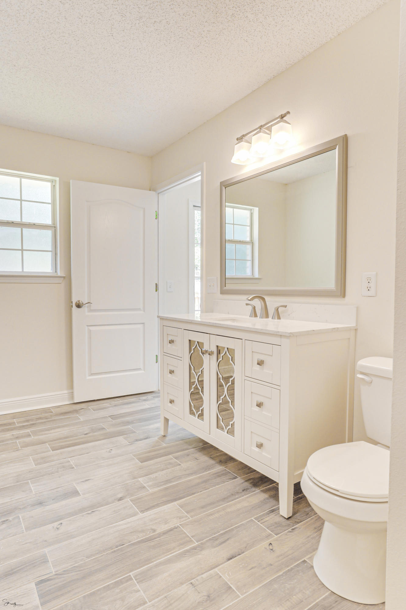 FOX VALLEY - Residential