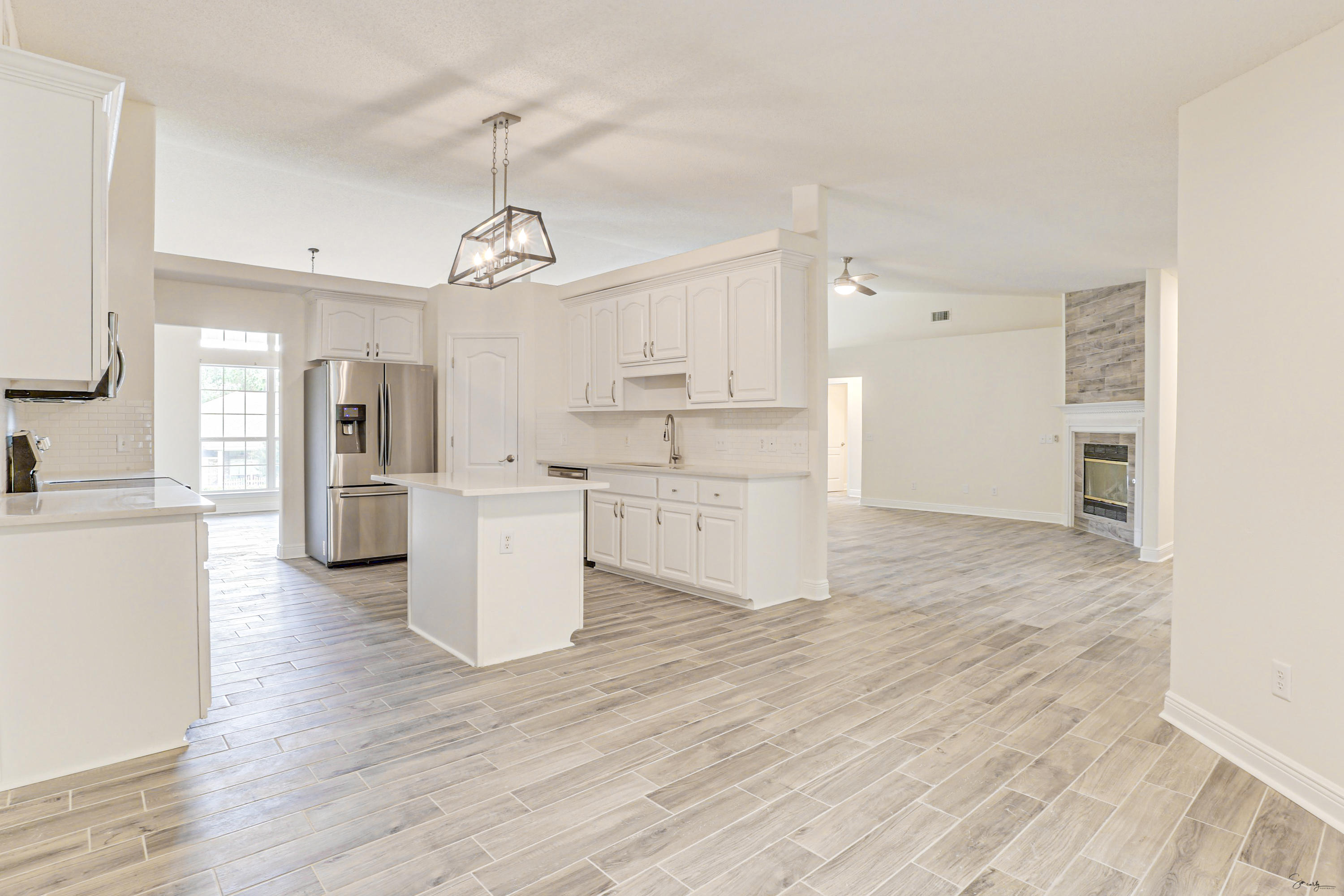 FOX VALLEY - Residential