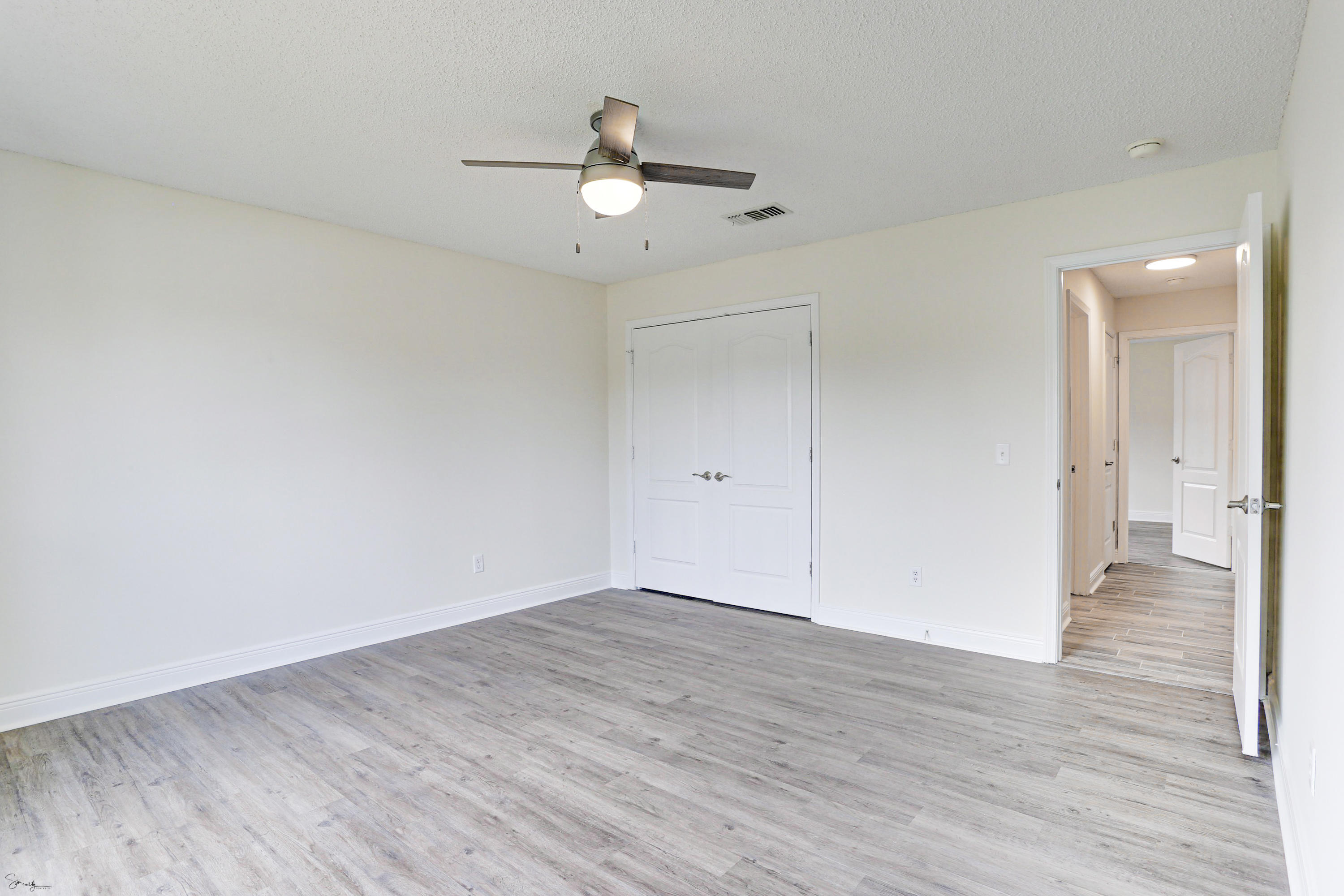 FOX VALLEY - Residential