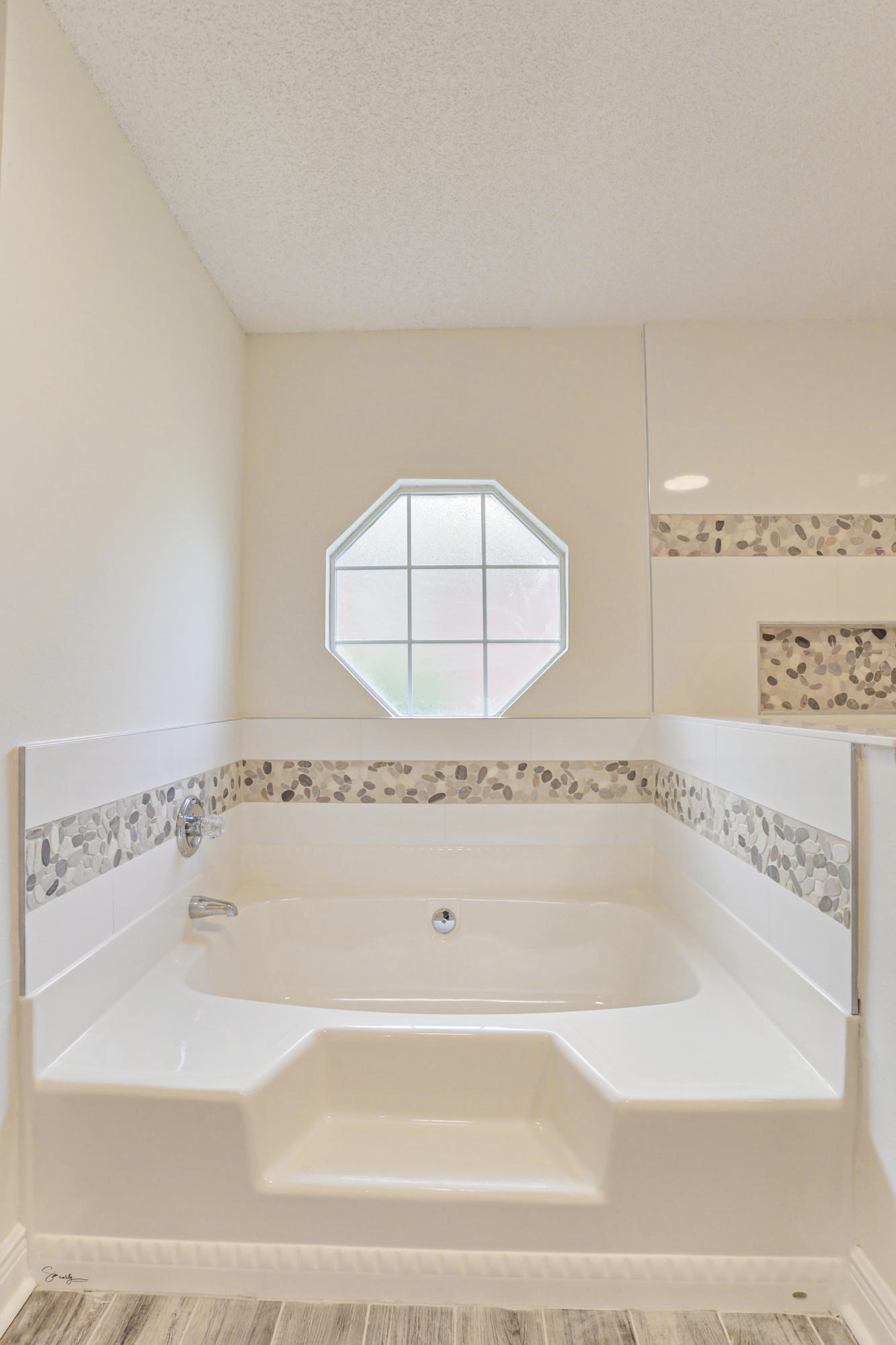 FOX VALLEY - Residential