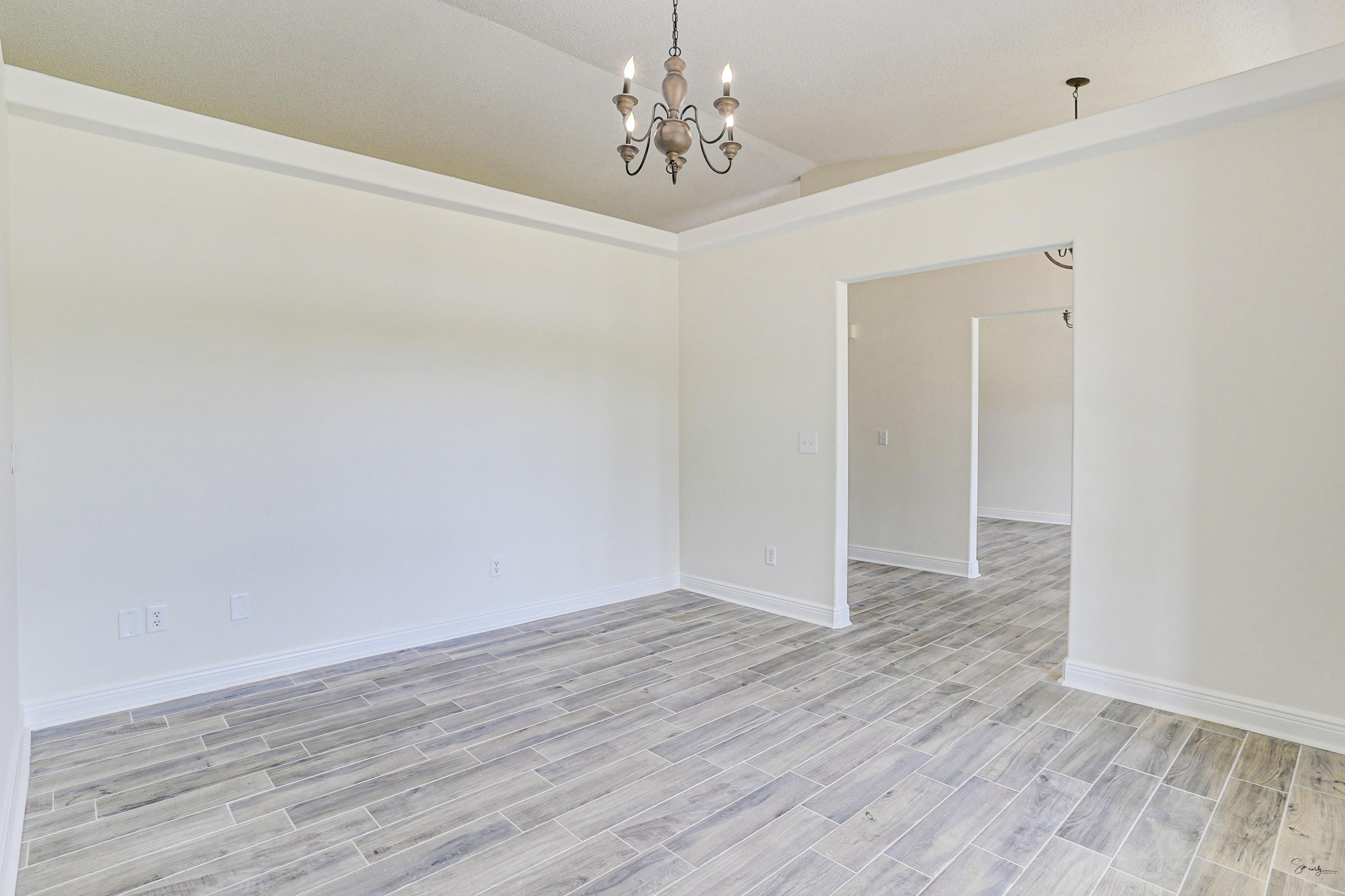 FOX VALLEY - Residential