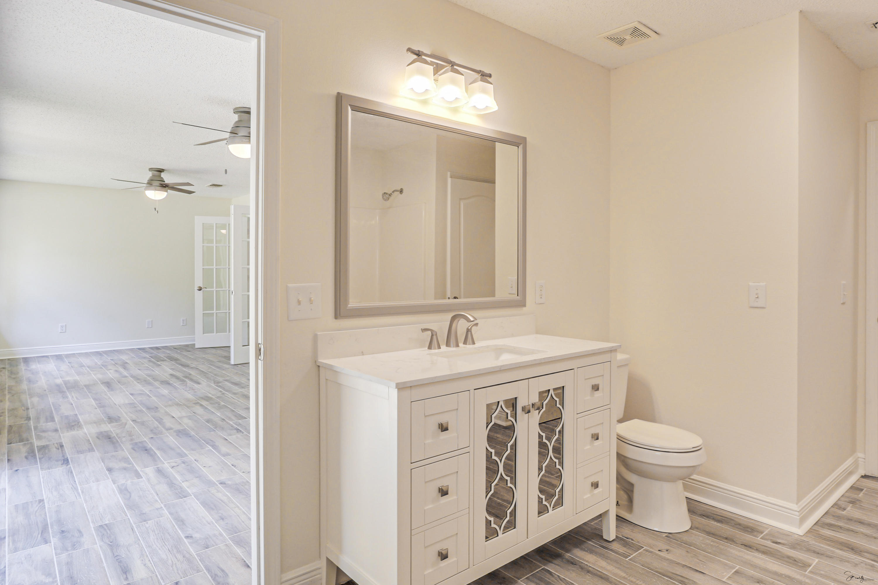 FOX VALLEY - Residential