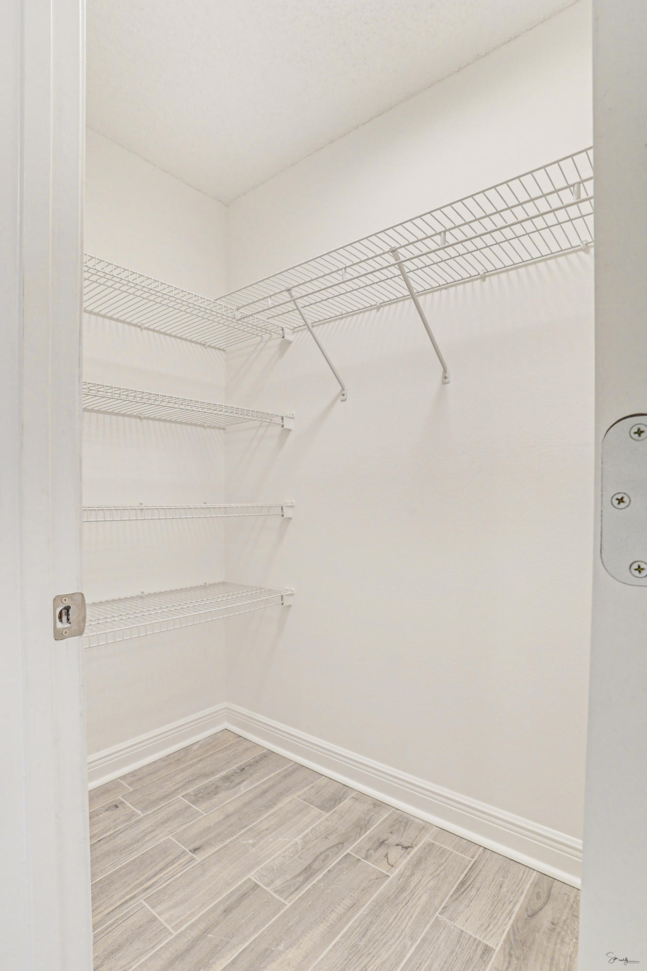 FOX VALLEY - Residential