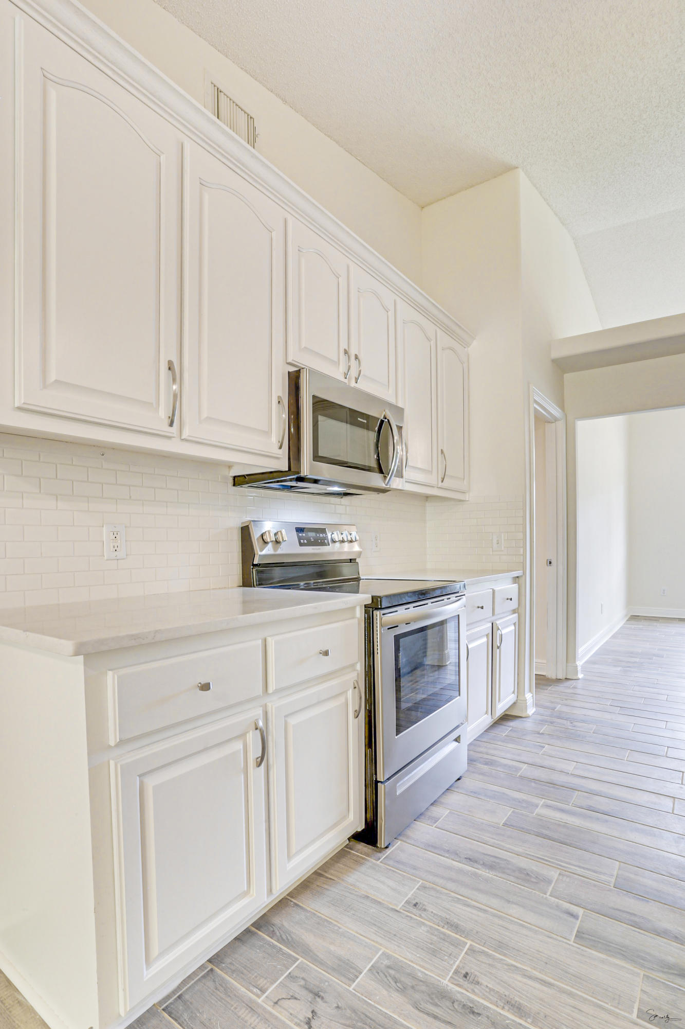 FOX VALLEY - Residential