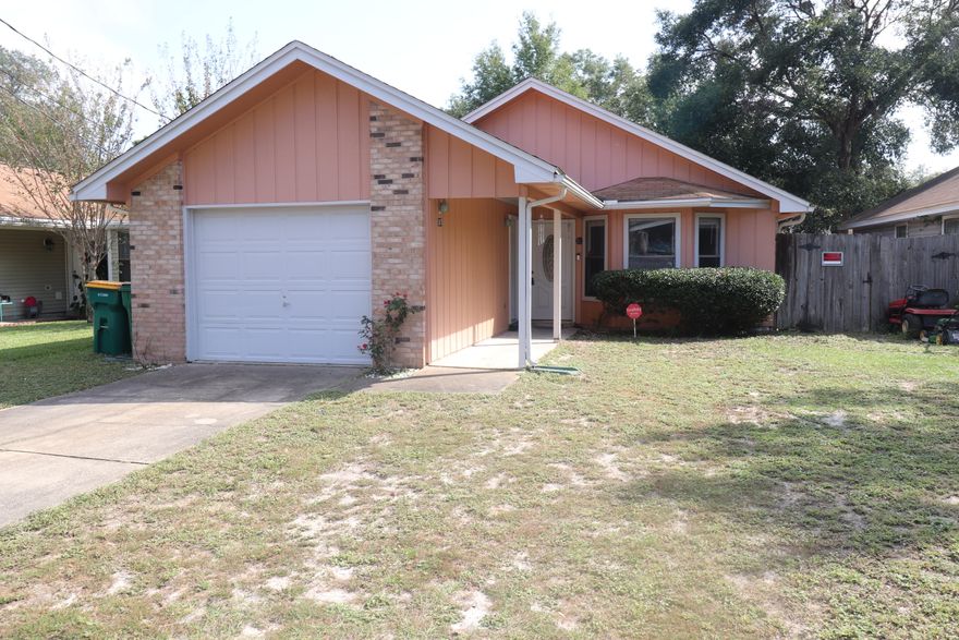 Great home in a great location! Close to both bases and minutes from the beach. This home would be great for the first time homebuyer, investor, or as a family home. This home also has a  Brand new Air conditioning unit and stainless steel appliances that convey with the home. Call your favorite realtor and set an appointment to view today. Buyer to verify all measurements.