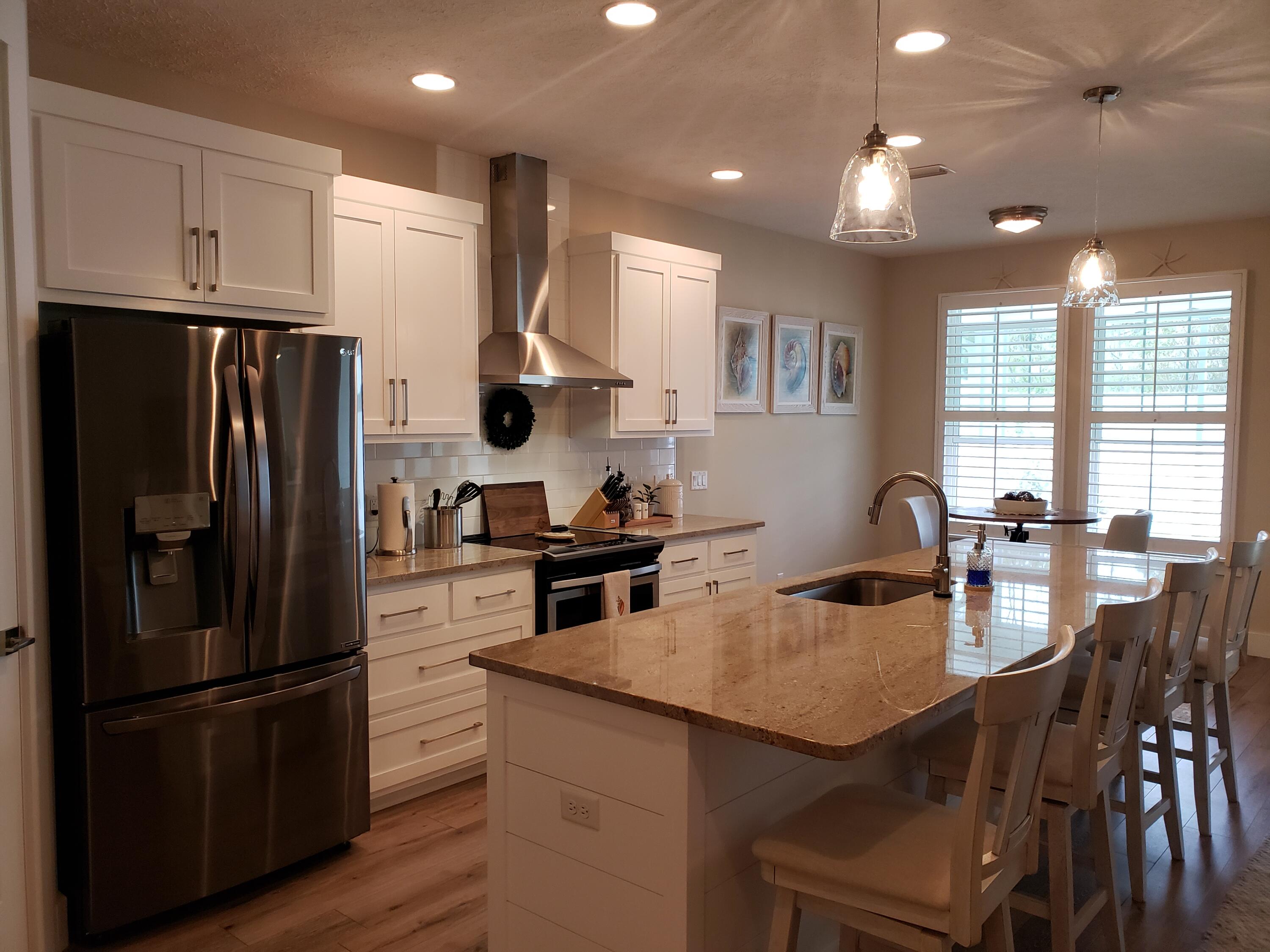 JAMAICAN LAKE CONDOS - Residential