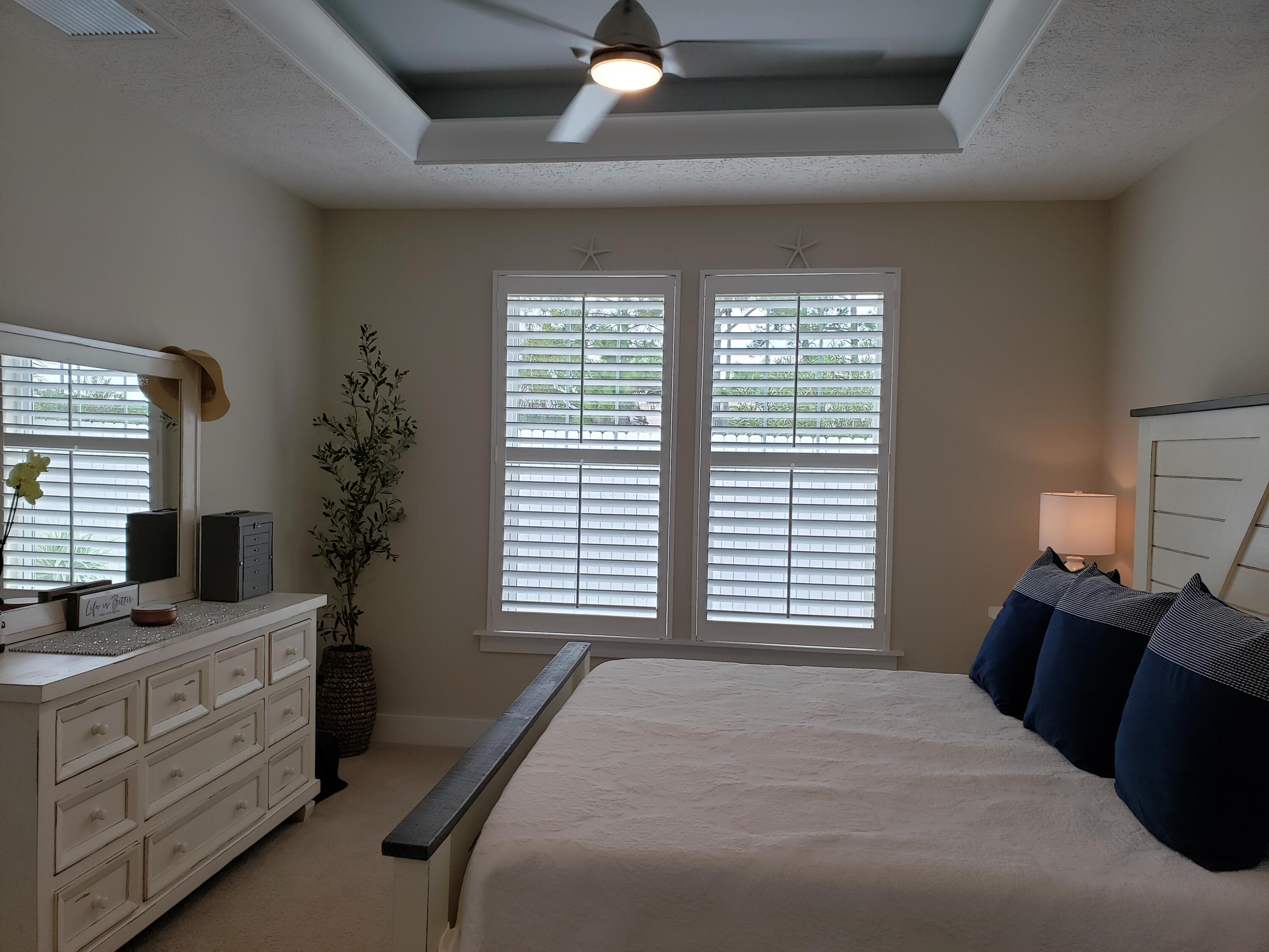 JAMAICAN LAKE CONDOS - Residential